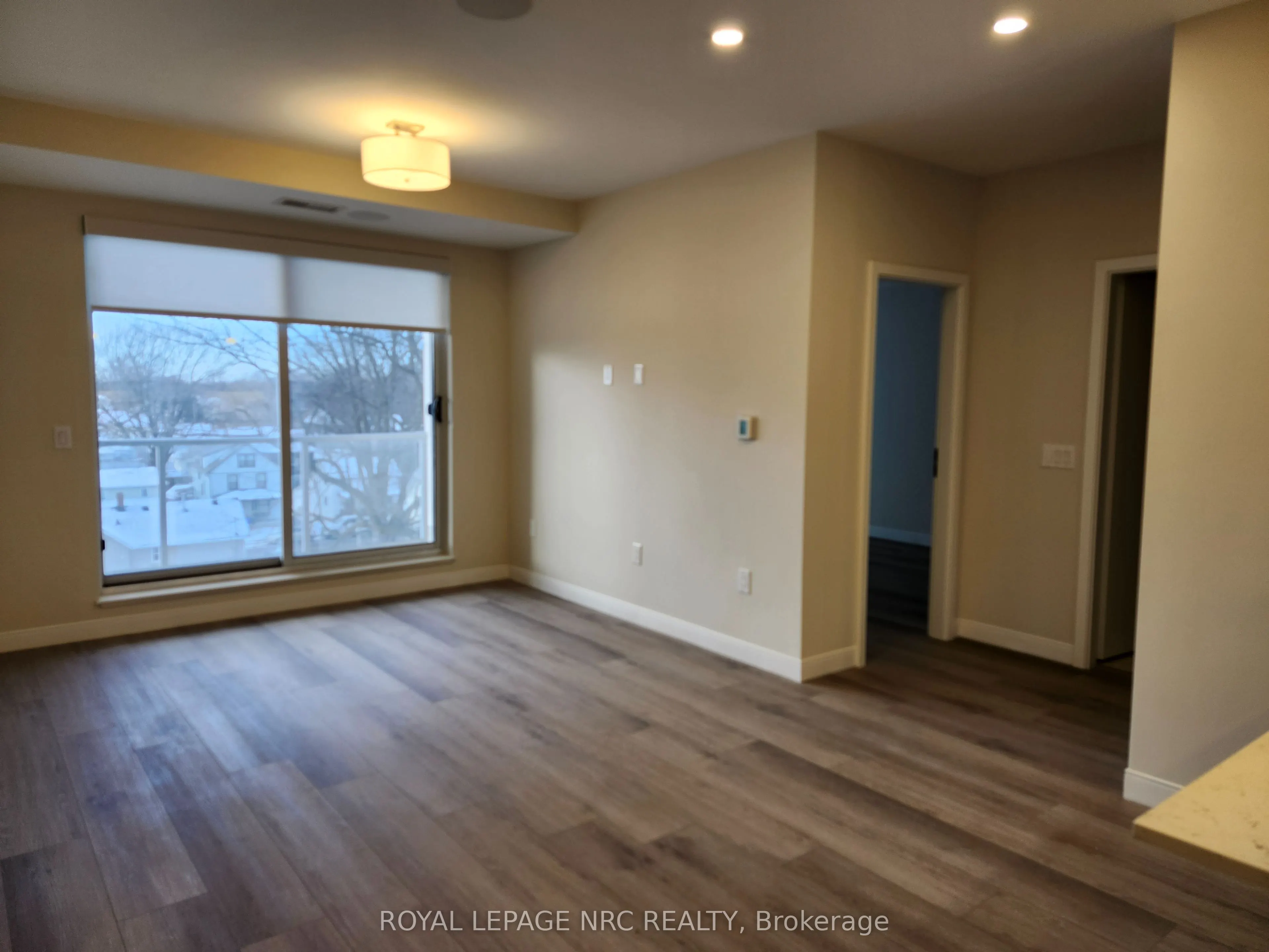 118 West Street, #402