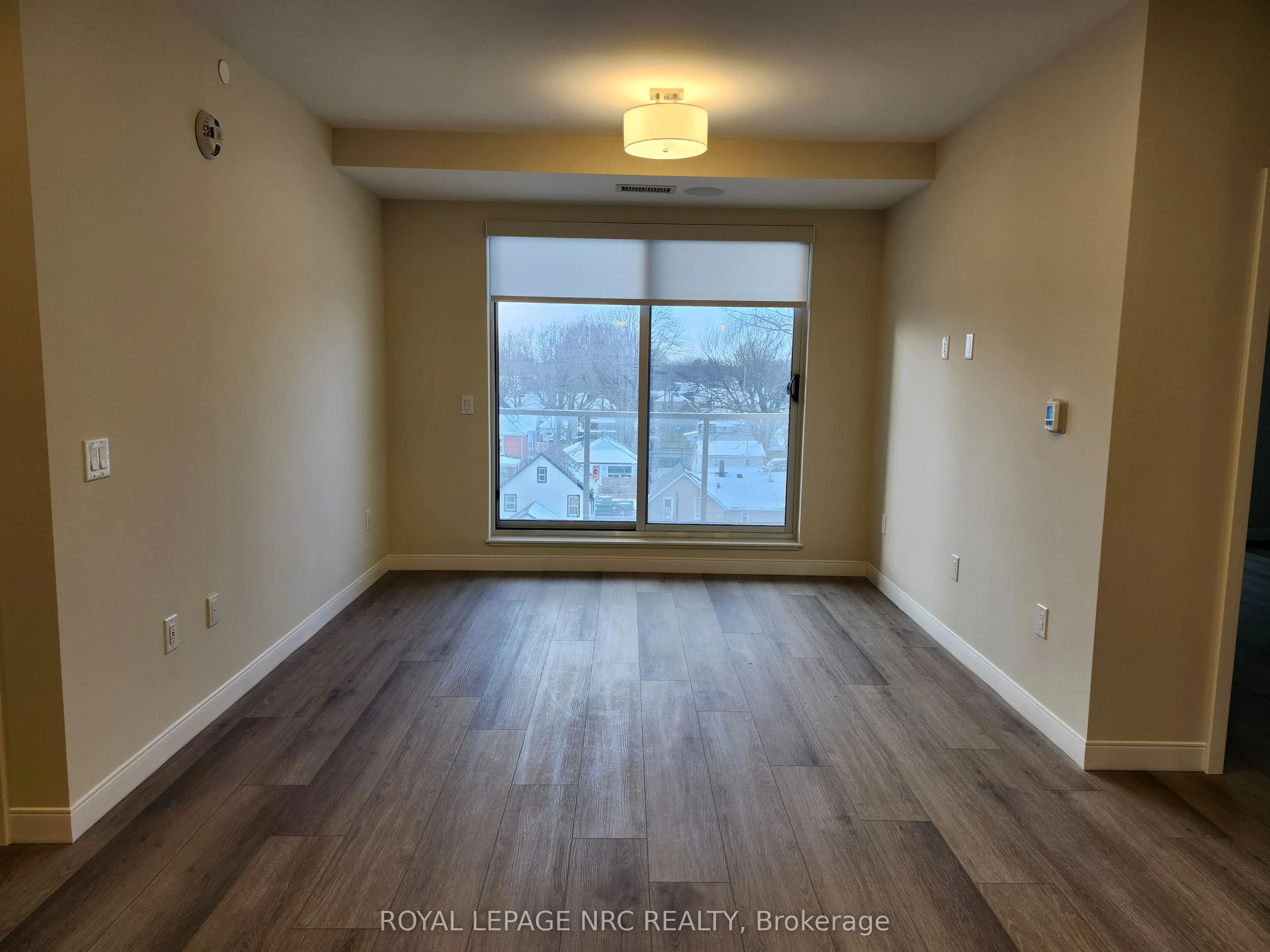 118 West Street, #402