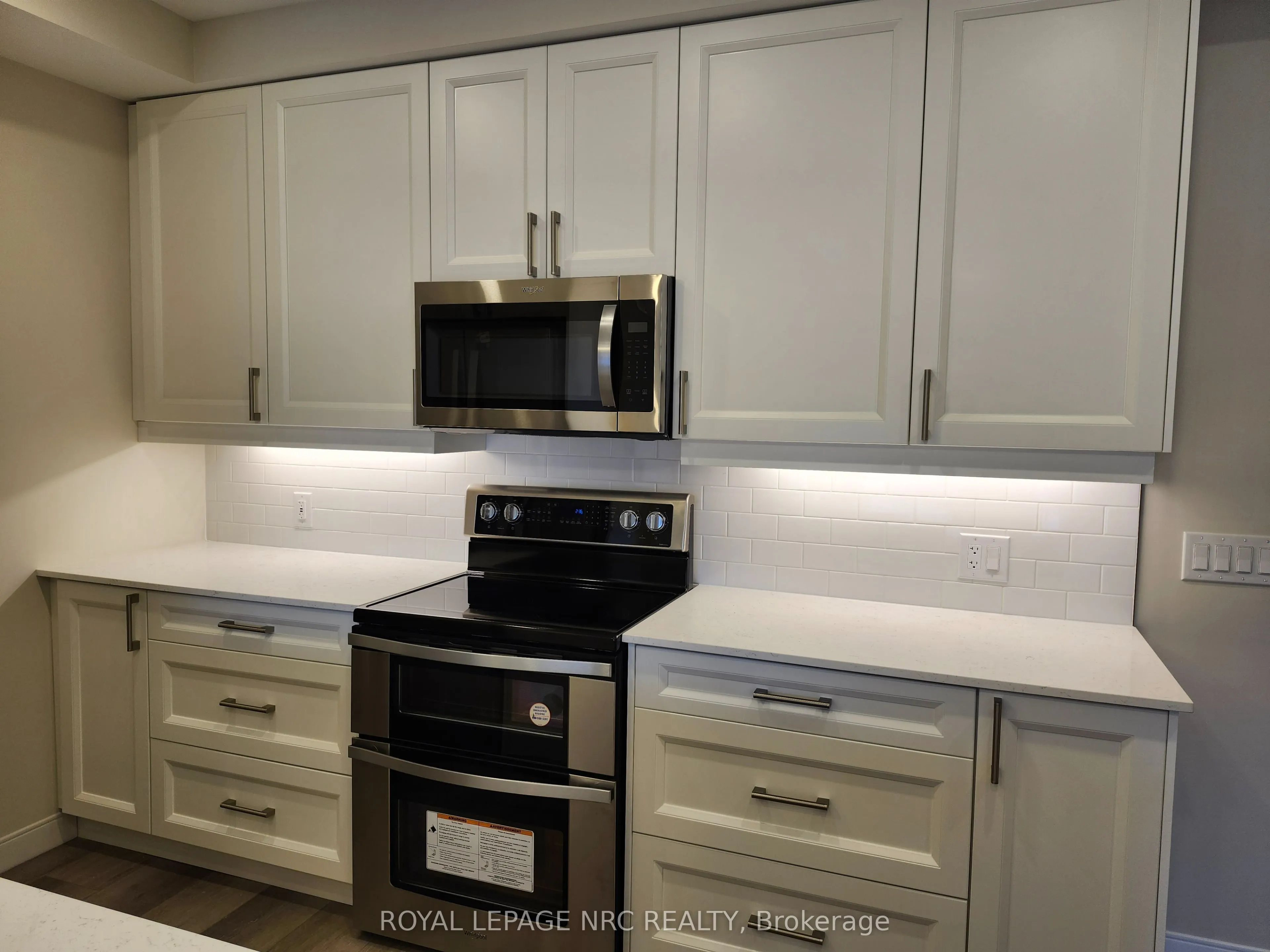 118 West Street, #402