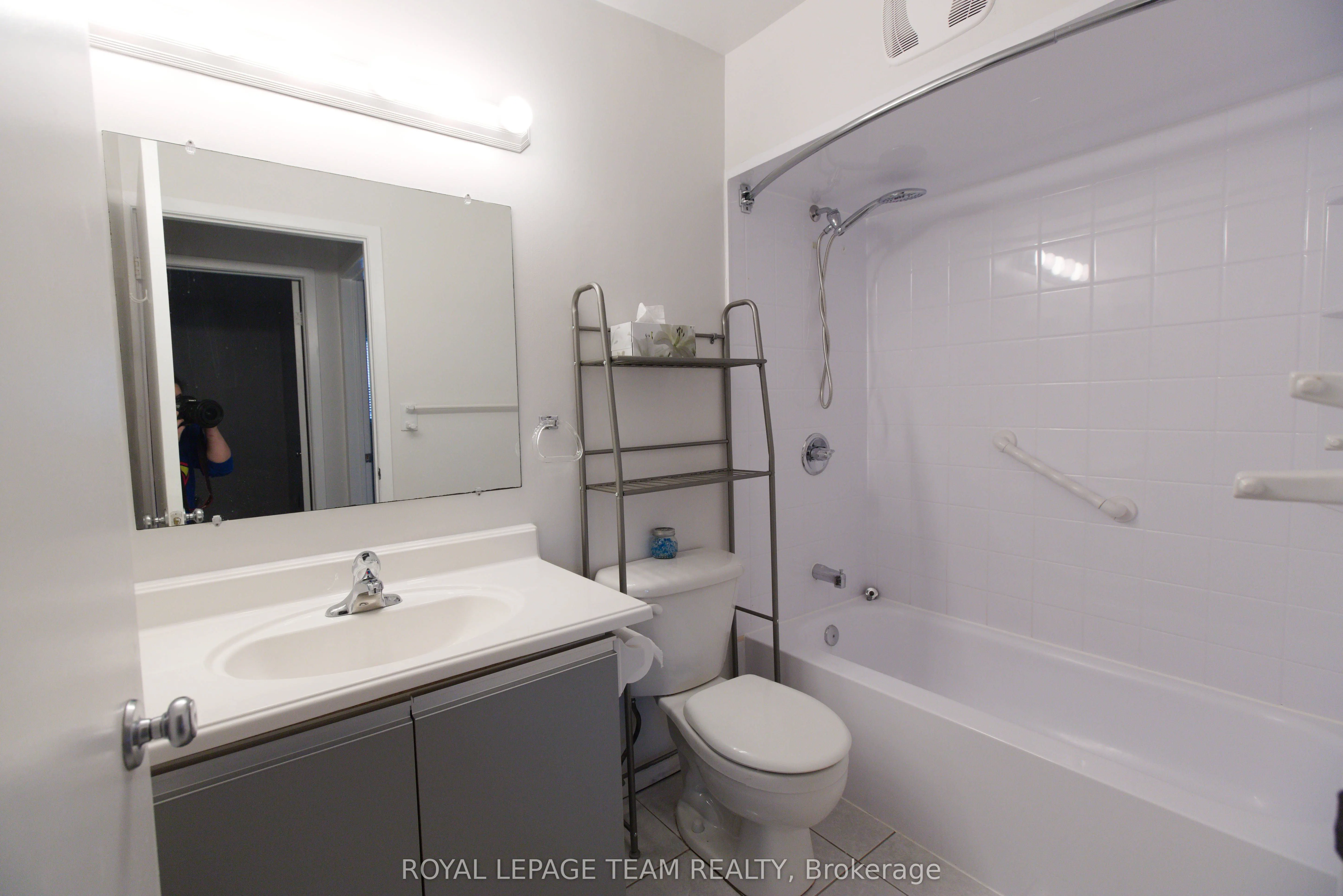 260 Brittany Drive, #118