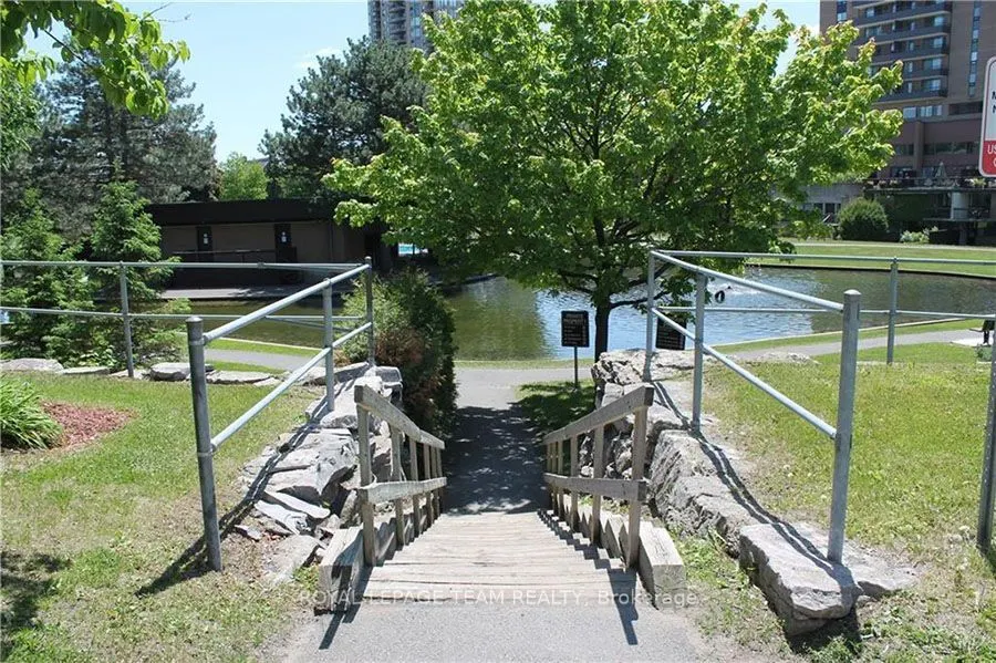 260 Brittany Drive, #118