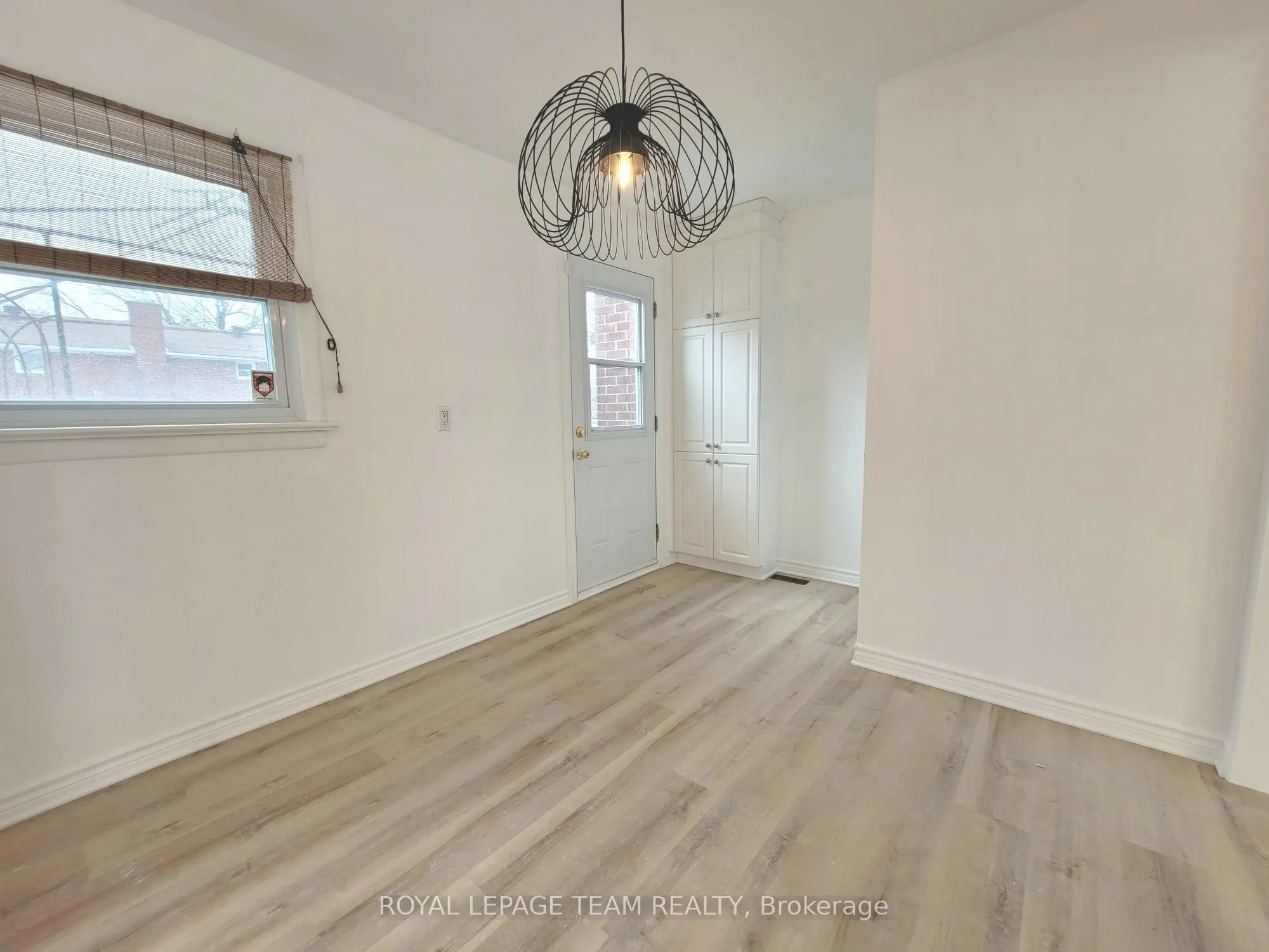852 Cummings Avenue