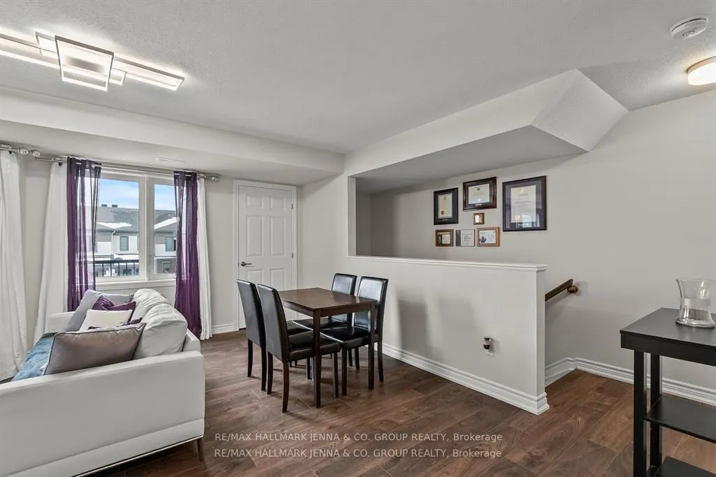 2302 Watercolours Way, #2302