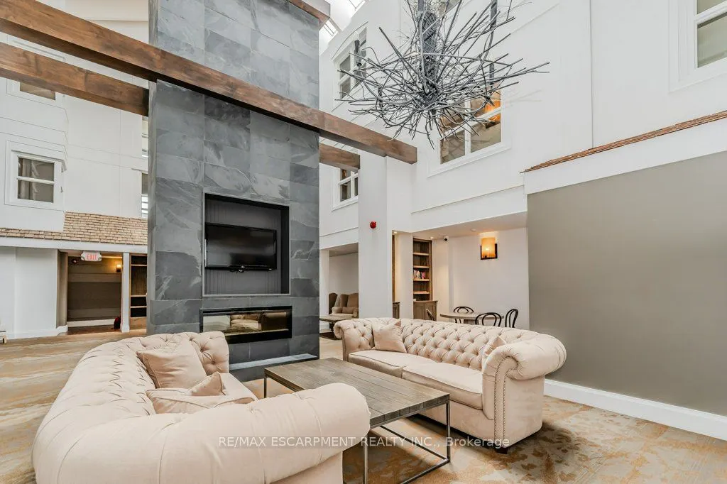 1235 Deerhurst Drive, #54-305