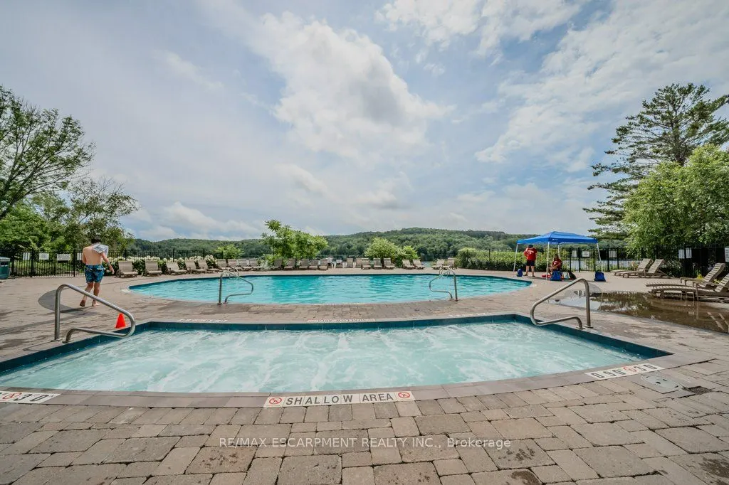 1235 Deerhurst Drive, #54-305