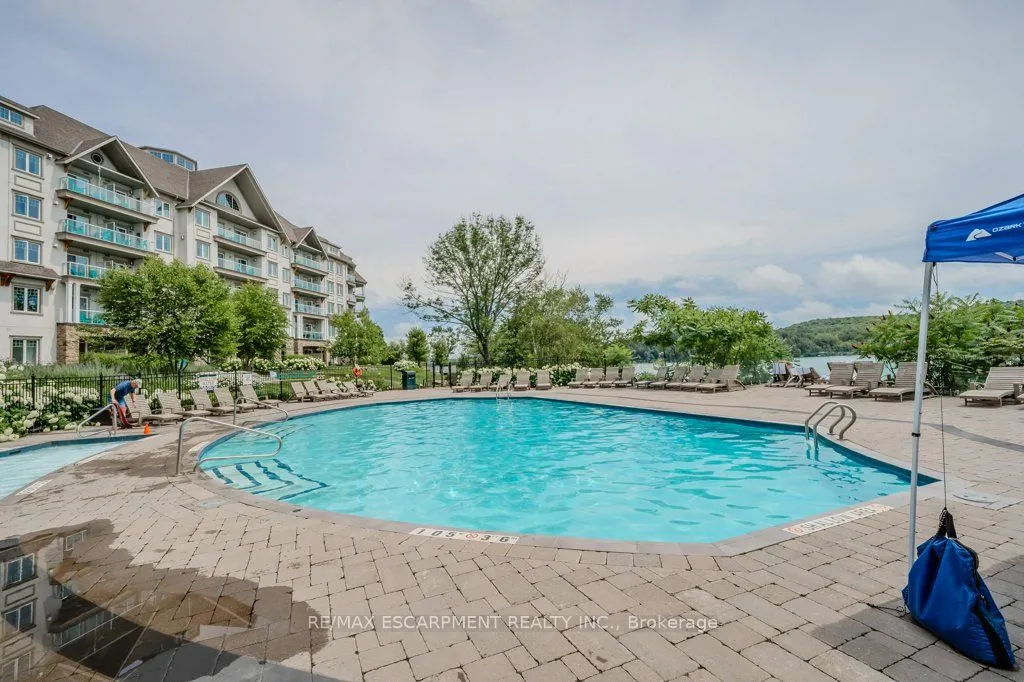 1235 Deerhurst Drive, #54-305