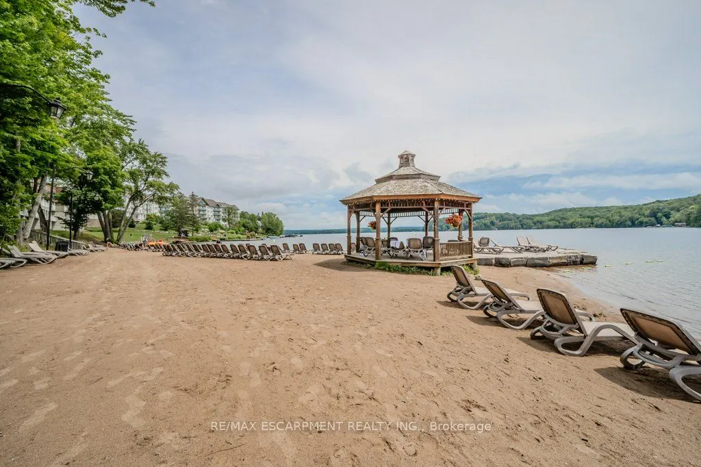 1235 Deerhurst Drive, #54-305