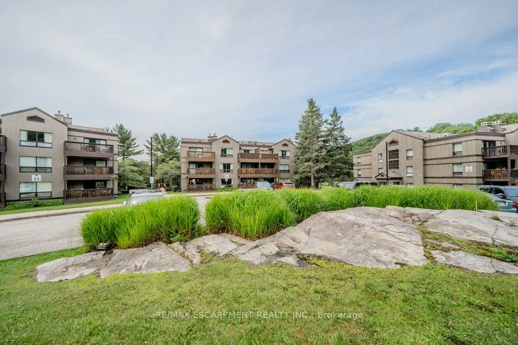 1235 Deerhurst Drive, #54-305