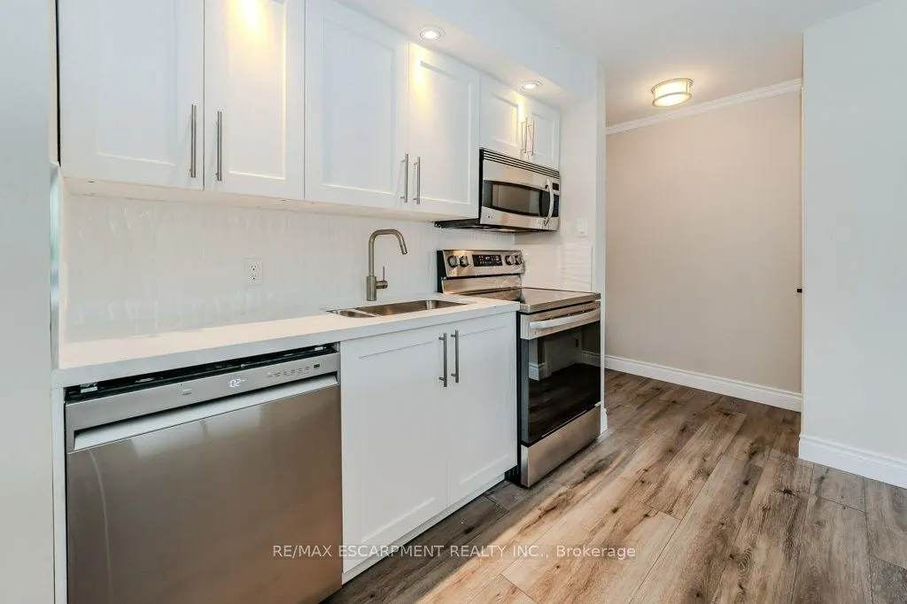 1235 Deerhurst Drive, #54-305