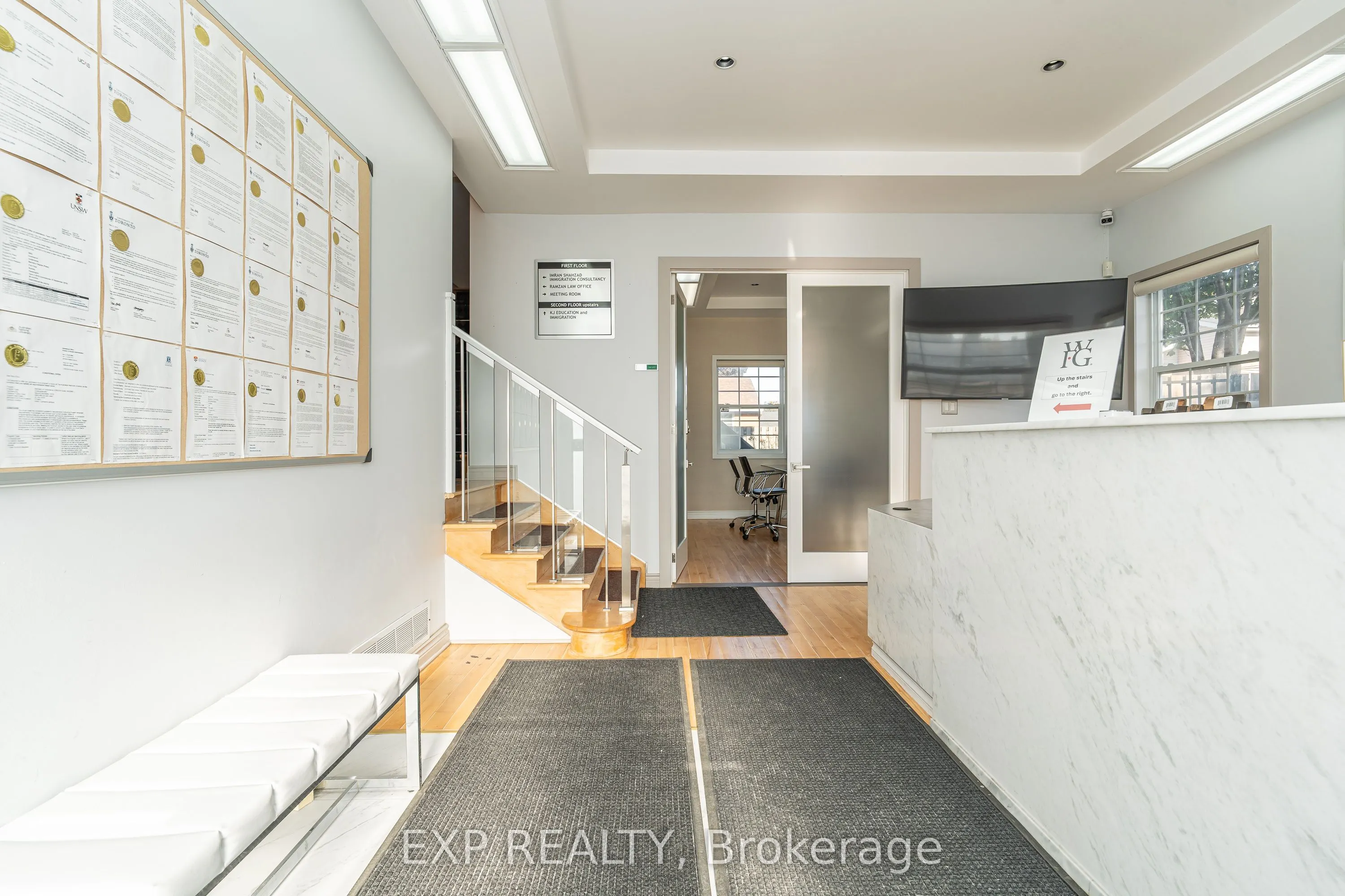 1415 Woodroffe Avenue