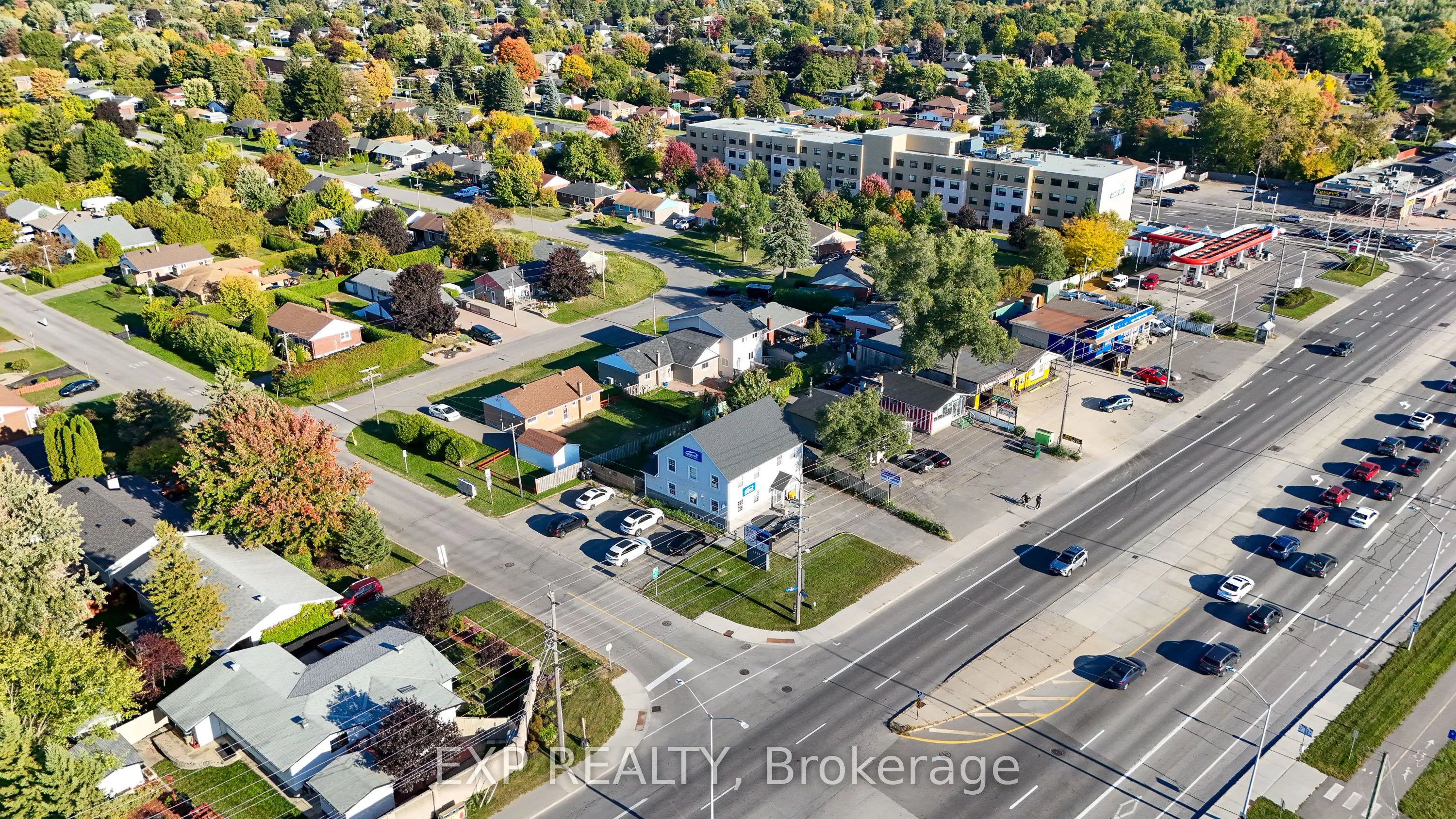 1415 Woodroffe Avenue