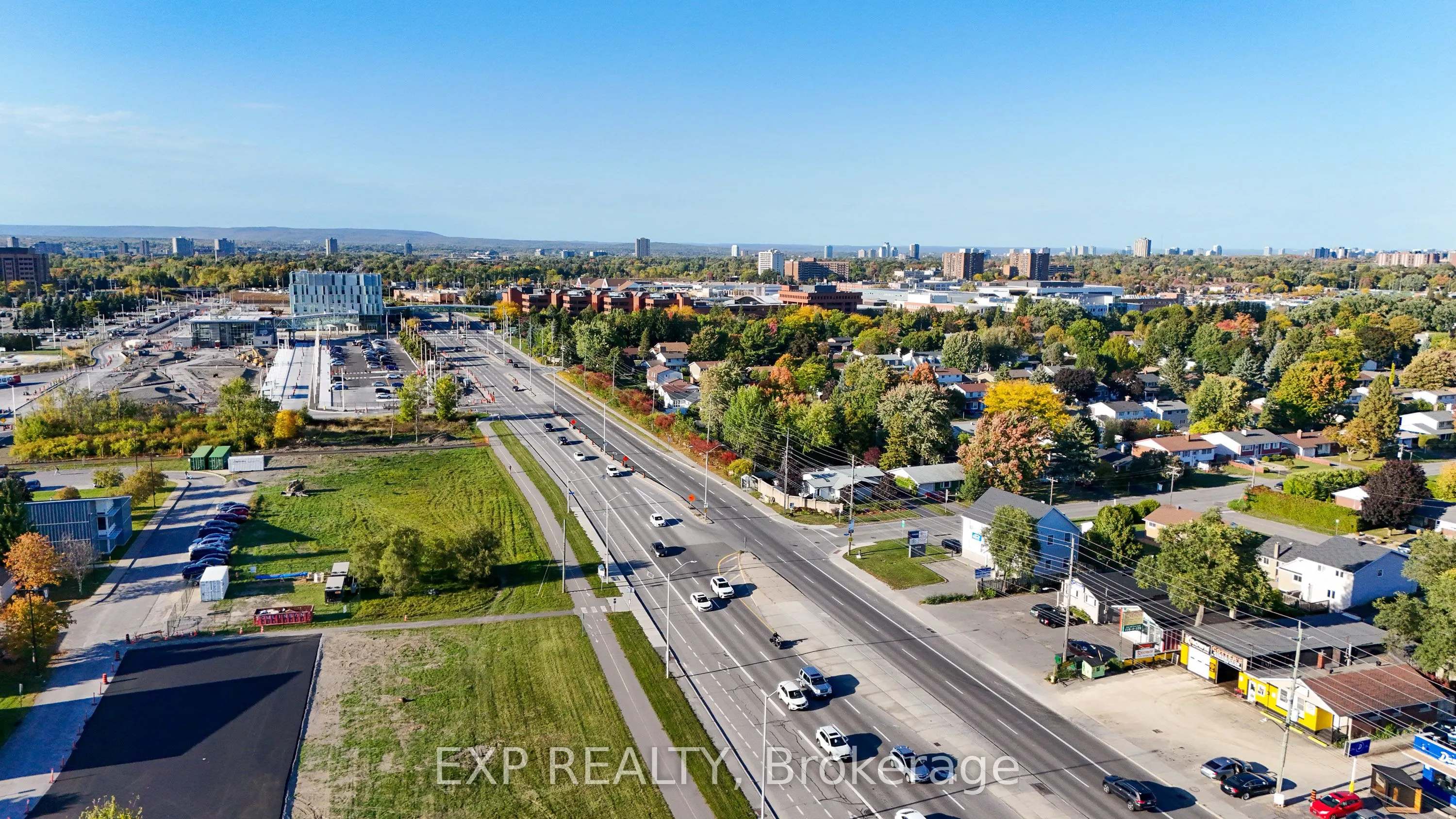 1415 Woodroffe Avenue