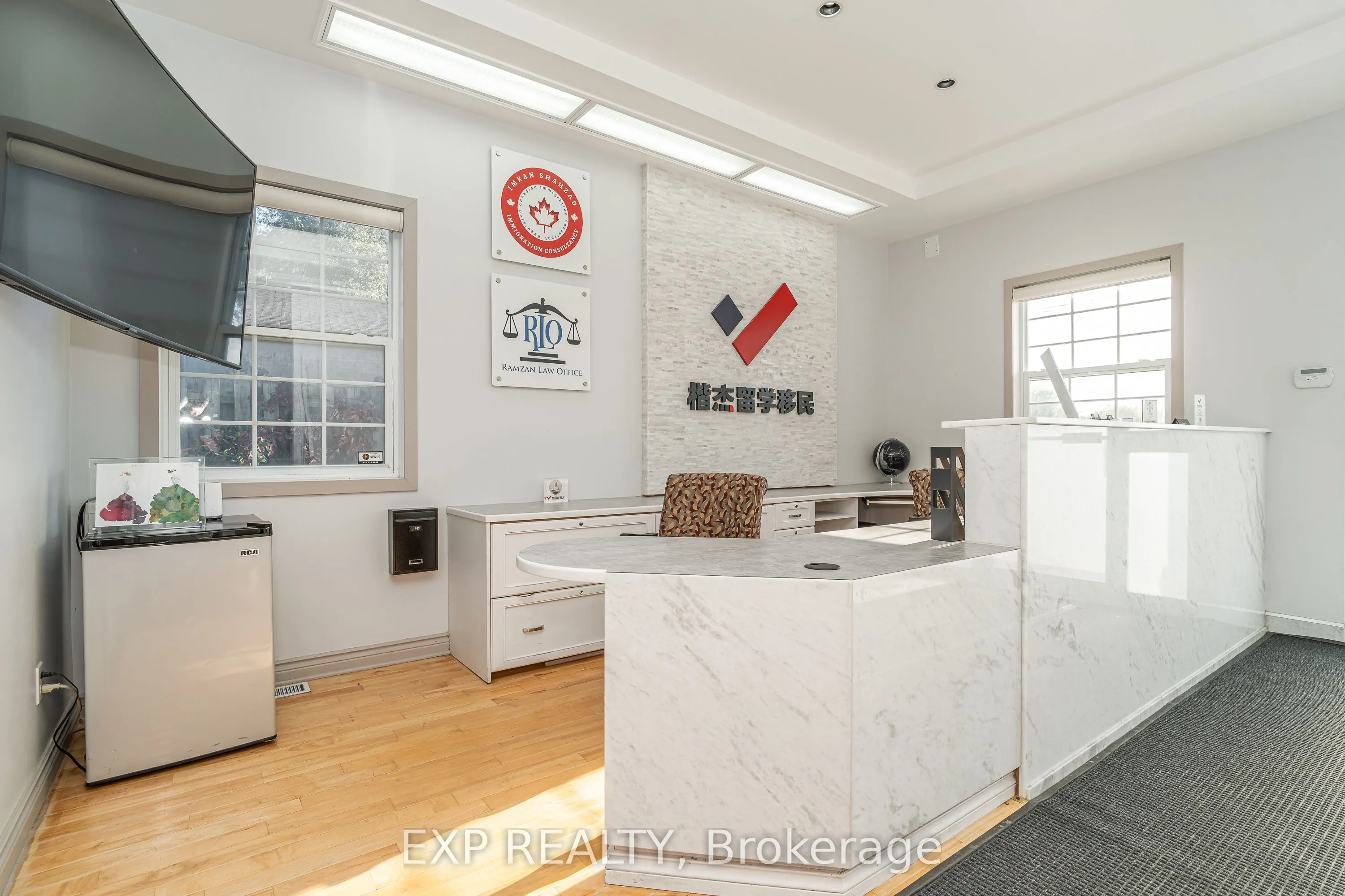 1415 Woodroffe Avenue