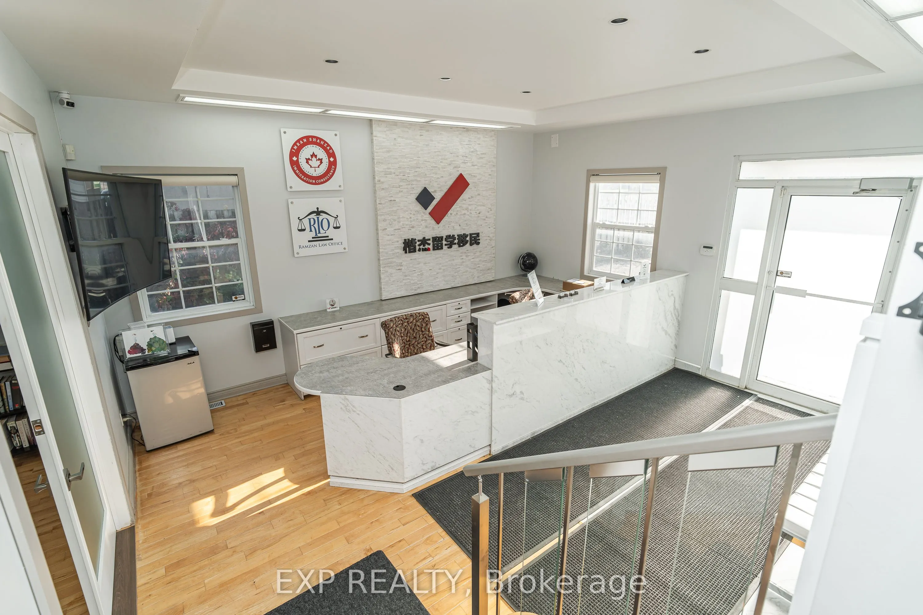 1415 Woodroffe Avenue