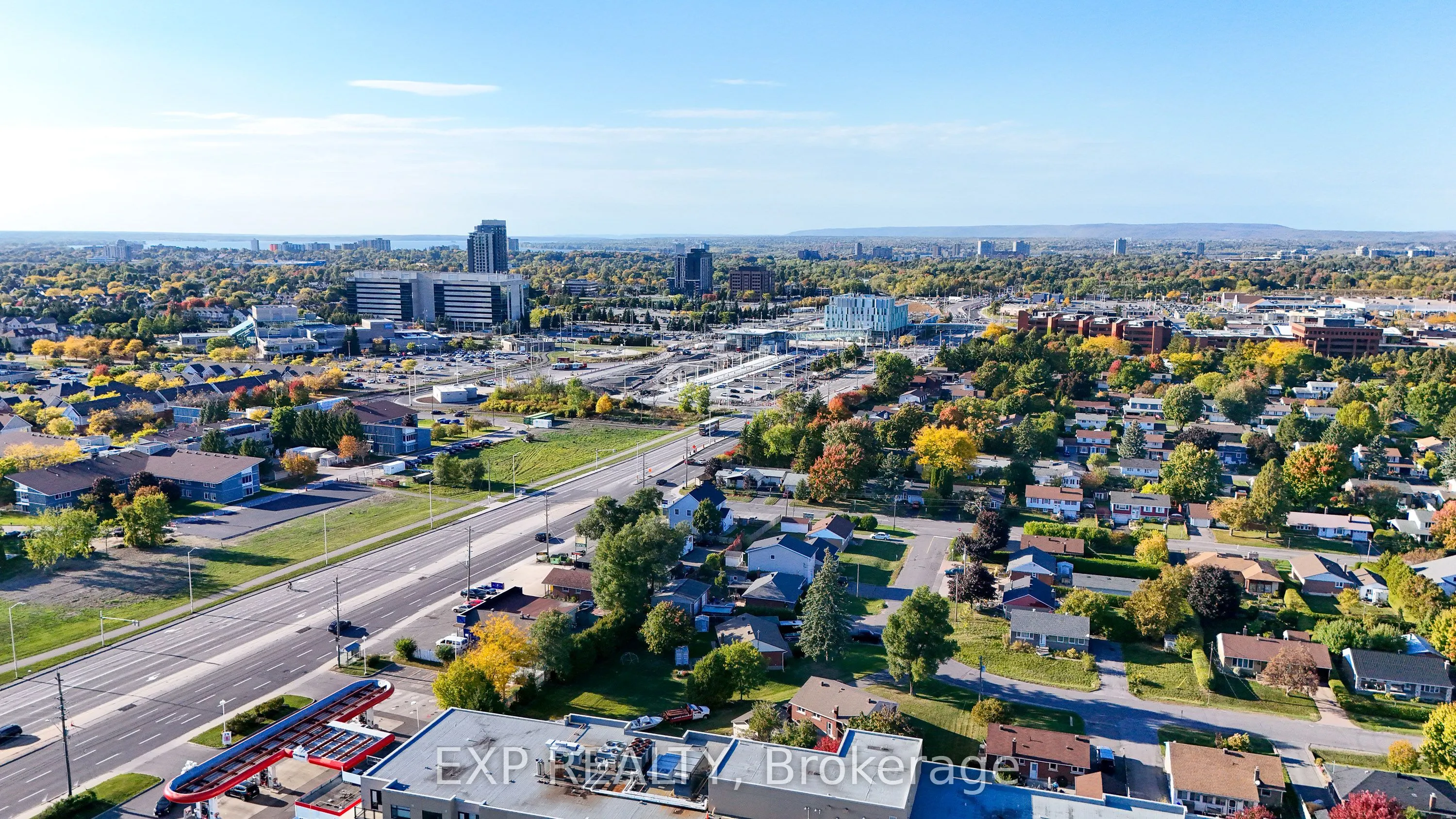 1415 Woodroffe Avenue