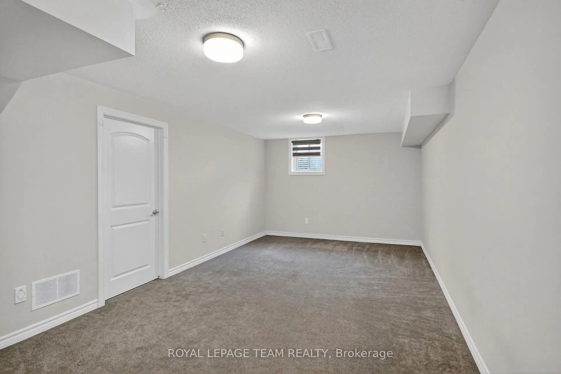 548 Flagstaff Drive