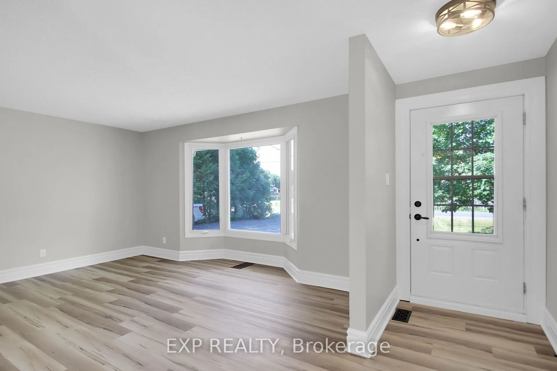 1083 Eadie Road