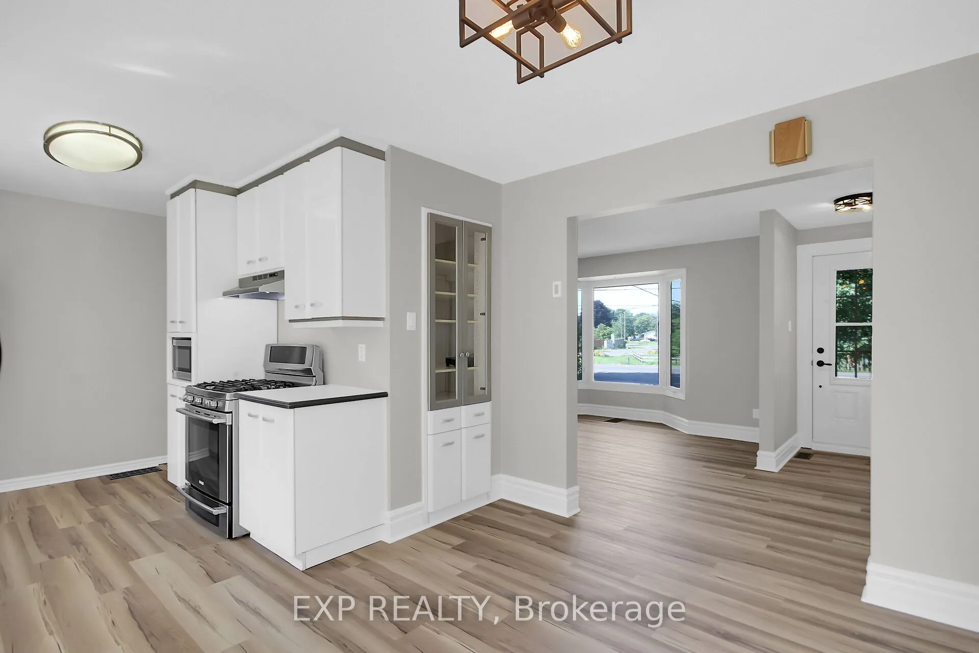 1083 Eadie Road