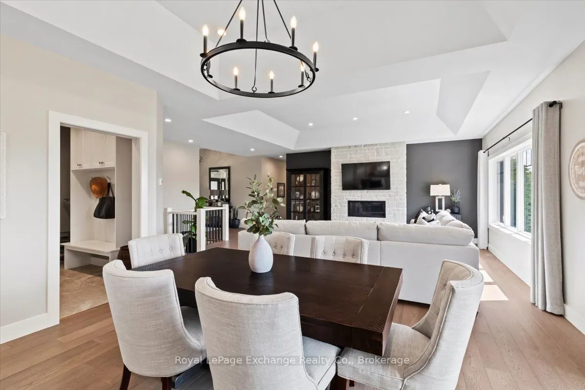 150 Louise Creek Crescent