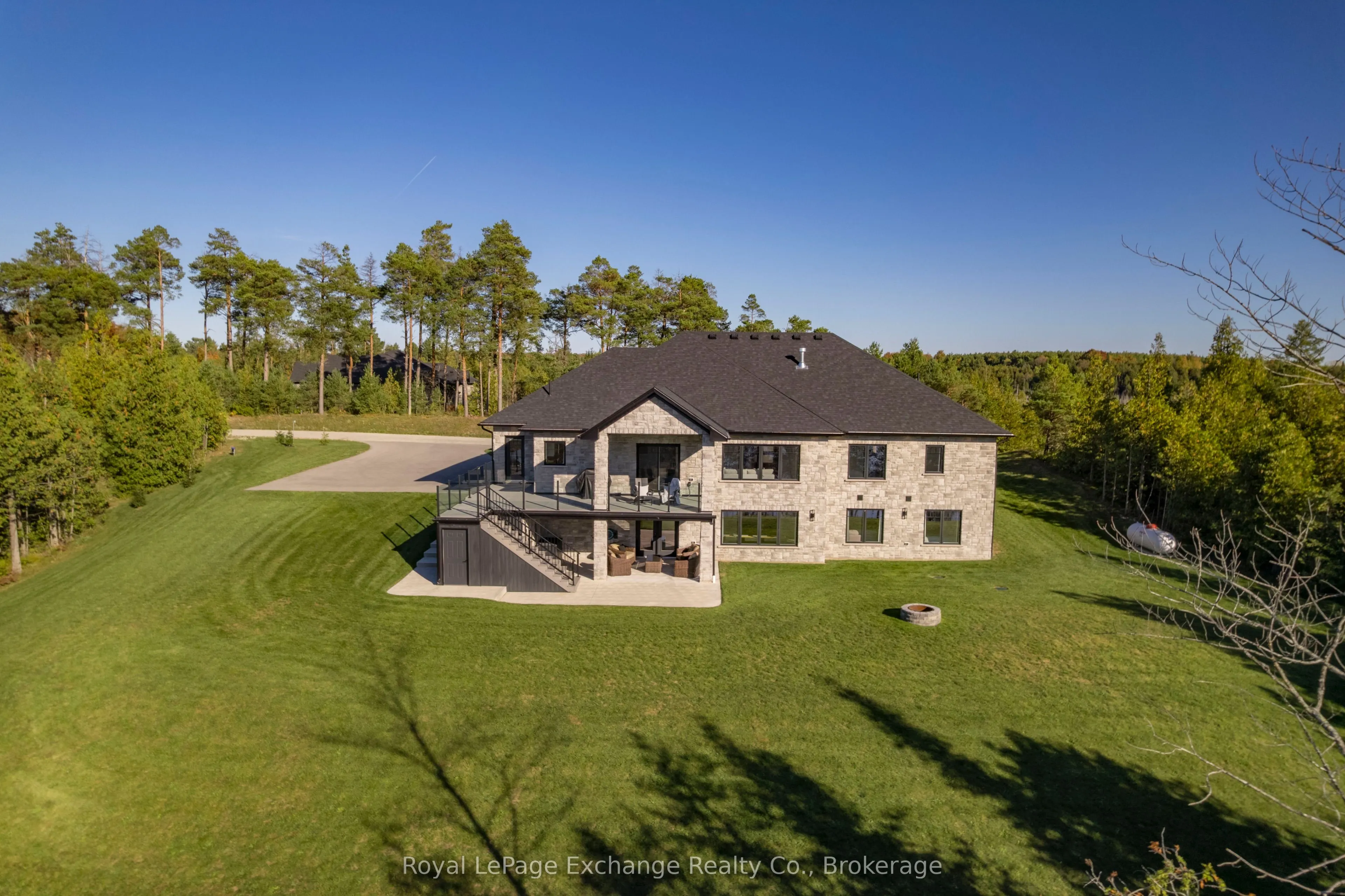 150 Louise Creek Crescent