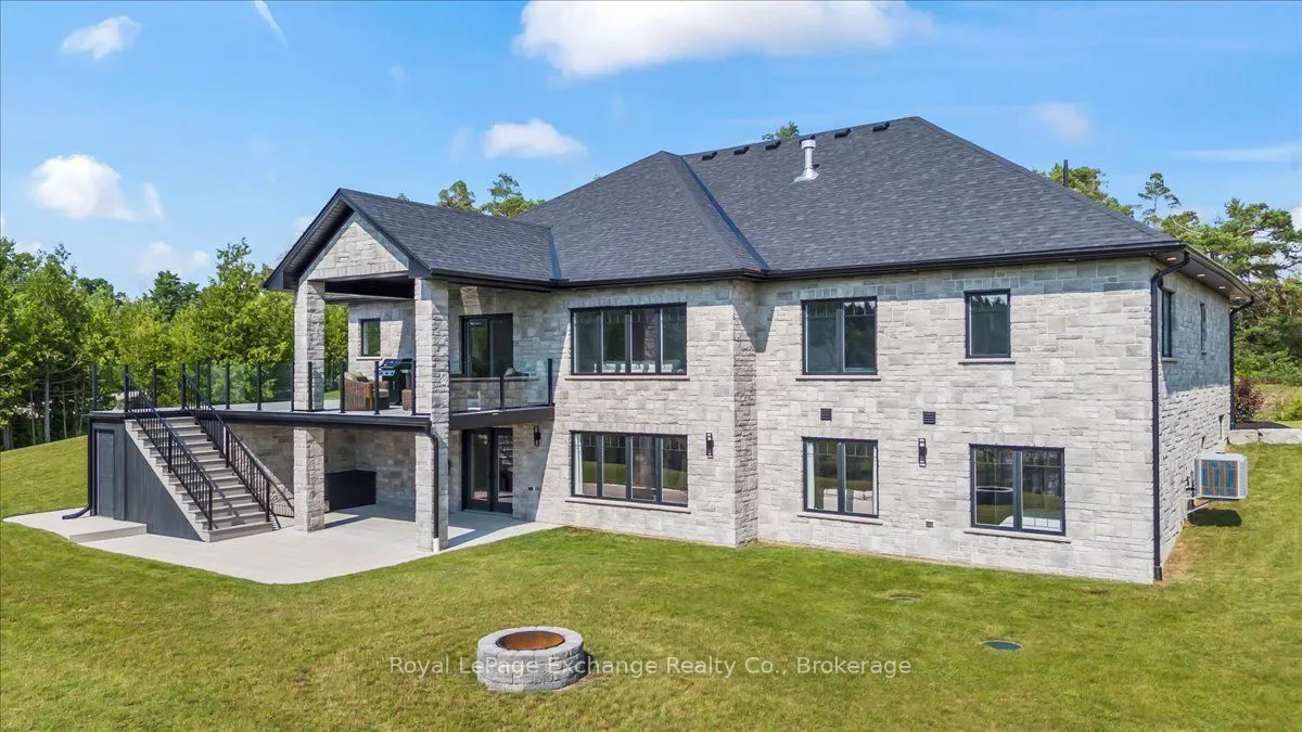 150 Louise Creek Crescent