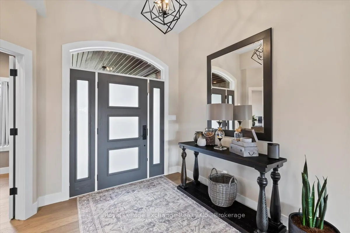 150 Louise Creek Crescent