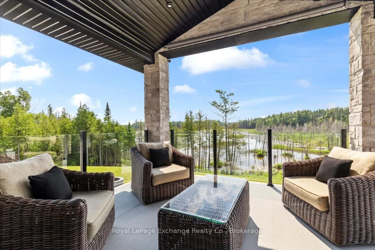 150 Louise Creek Crescent