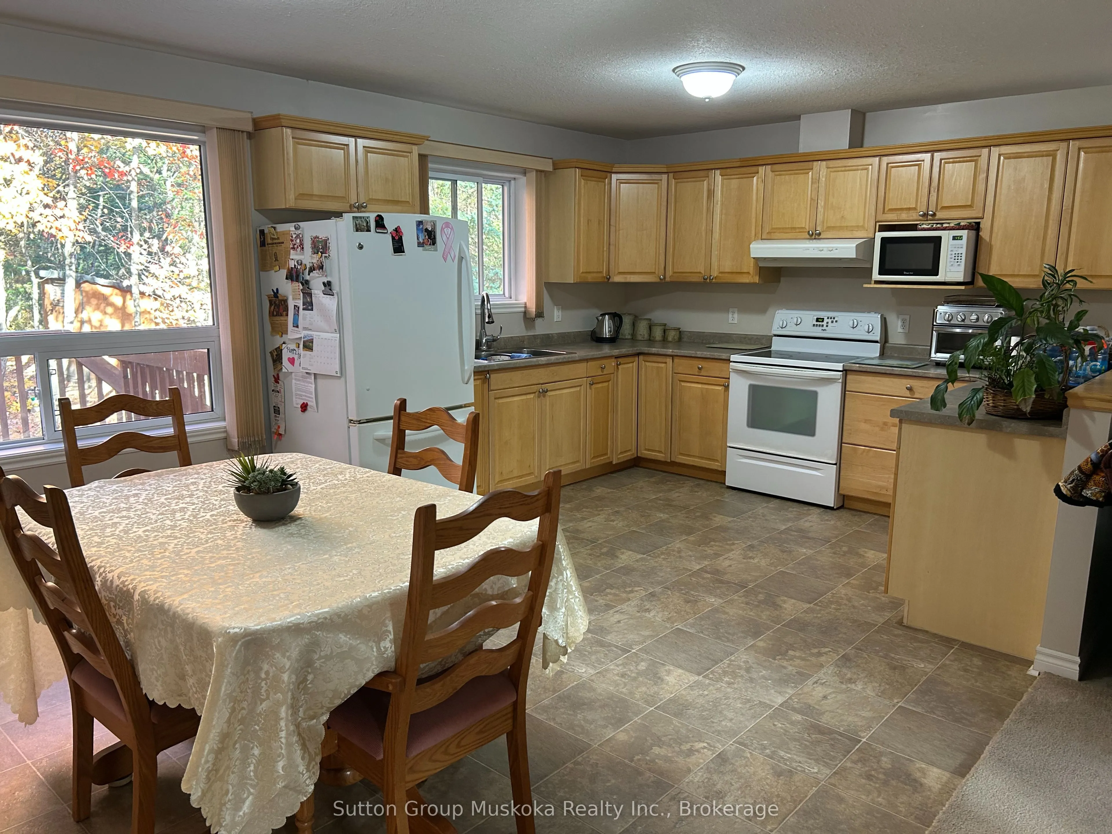 2448 Ravenscliffe Road