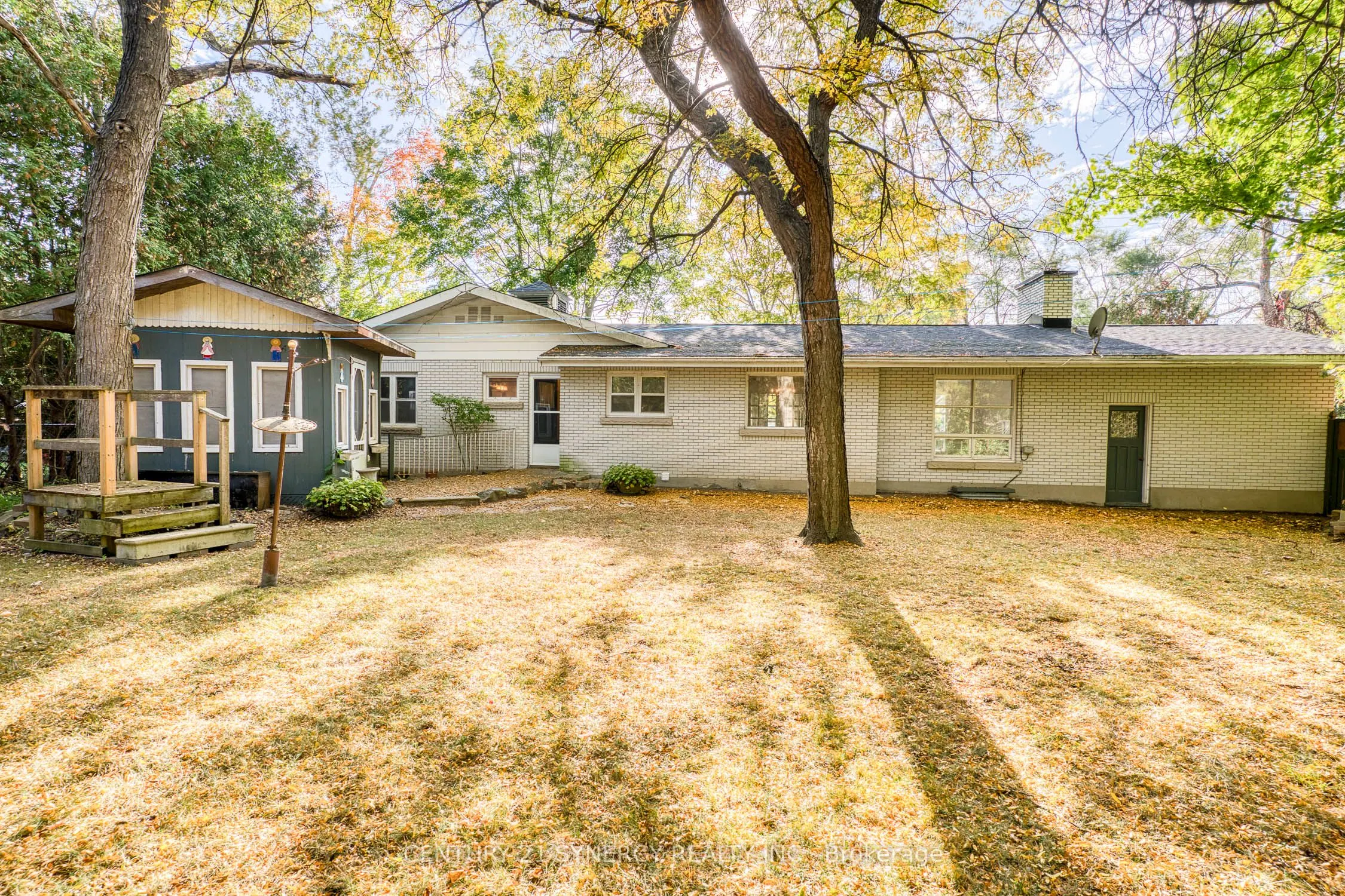 55 Drummond Street W