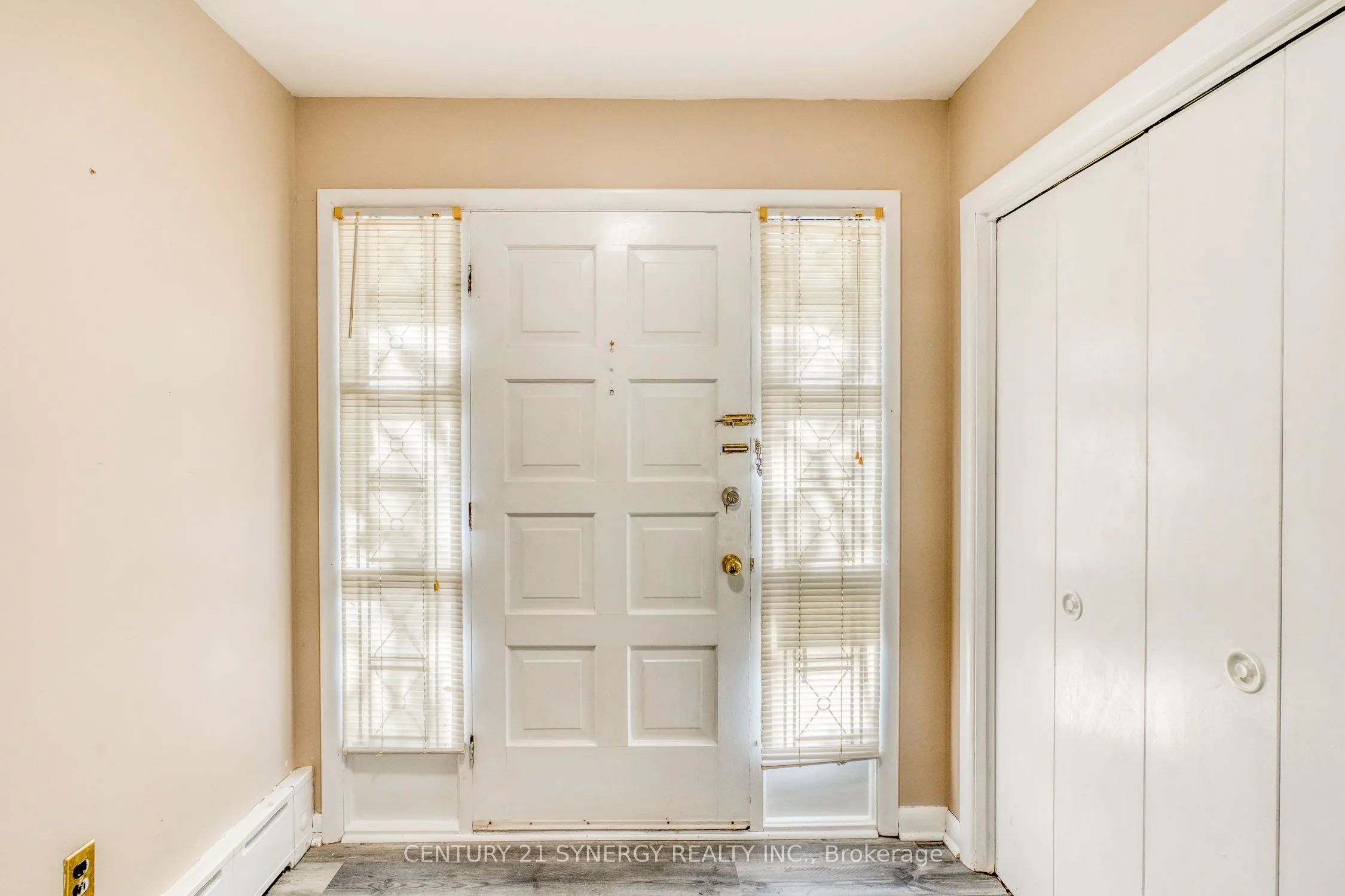 55 Drummond Street W