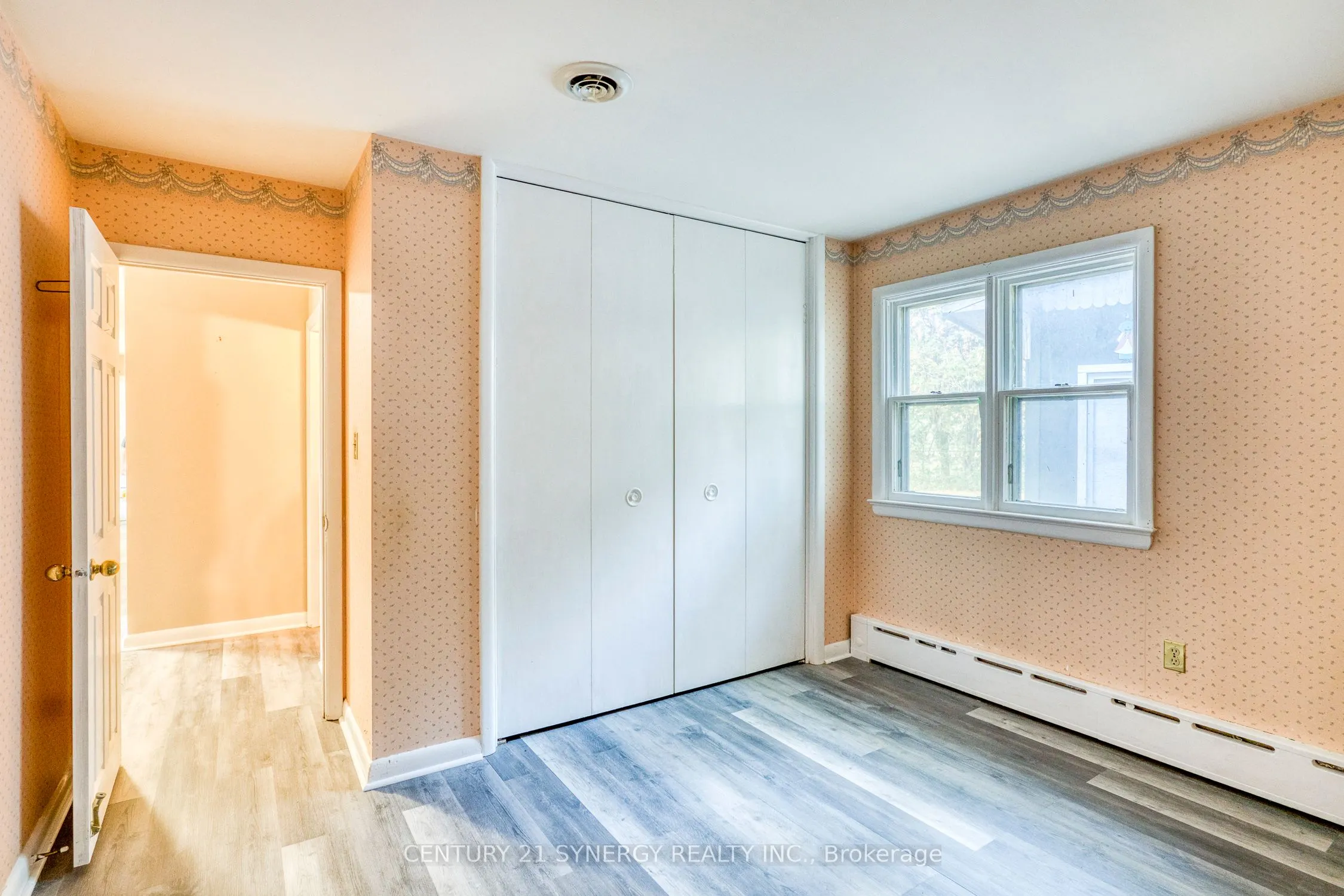 55 Drummond Street W