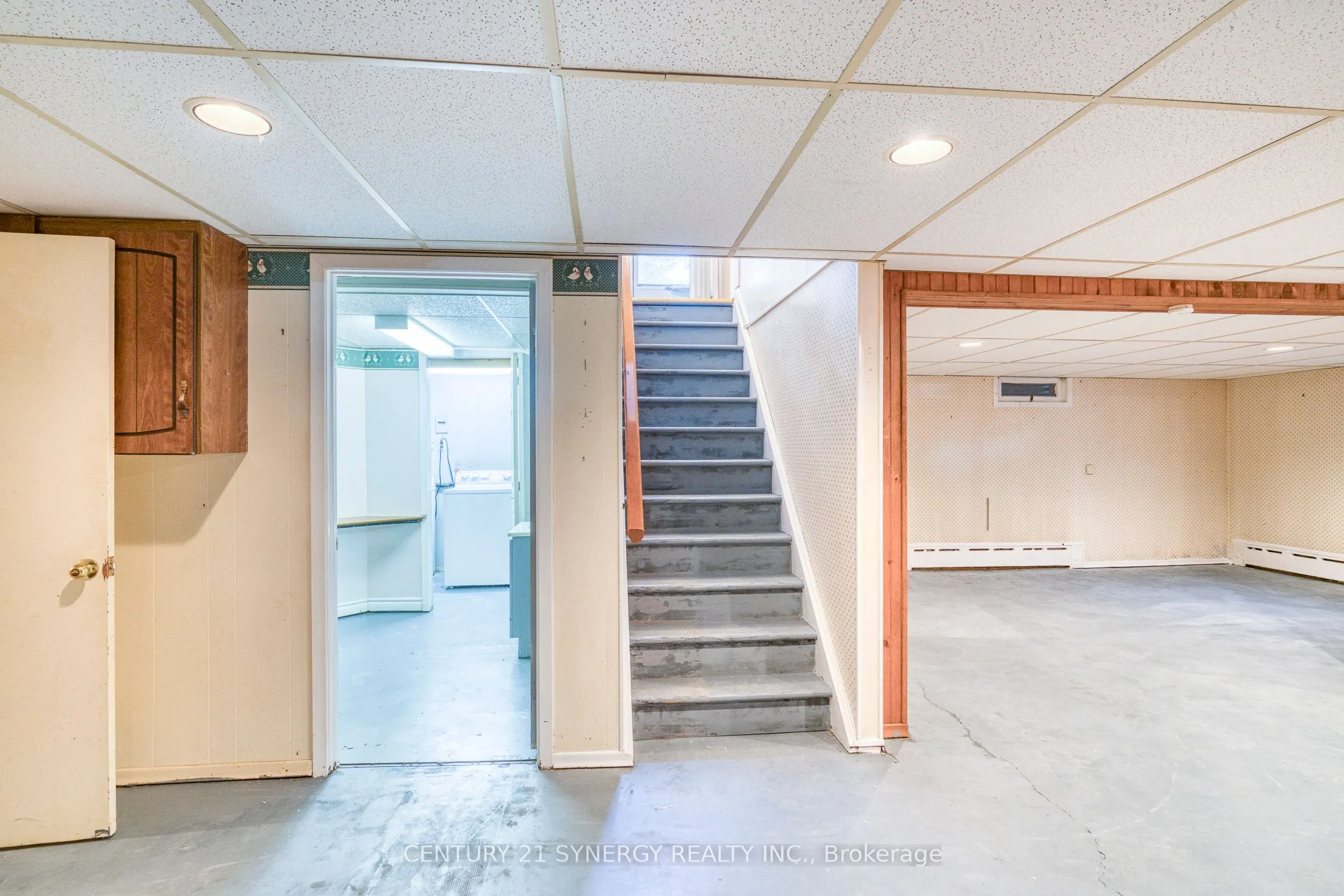 55 Drummond Street W