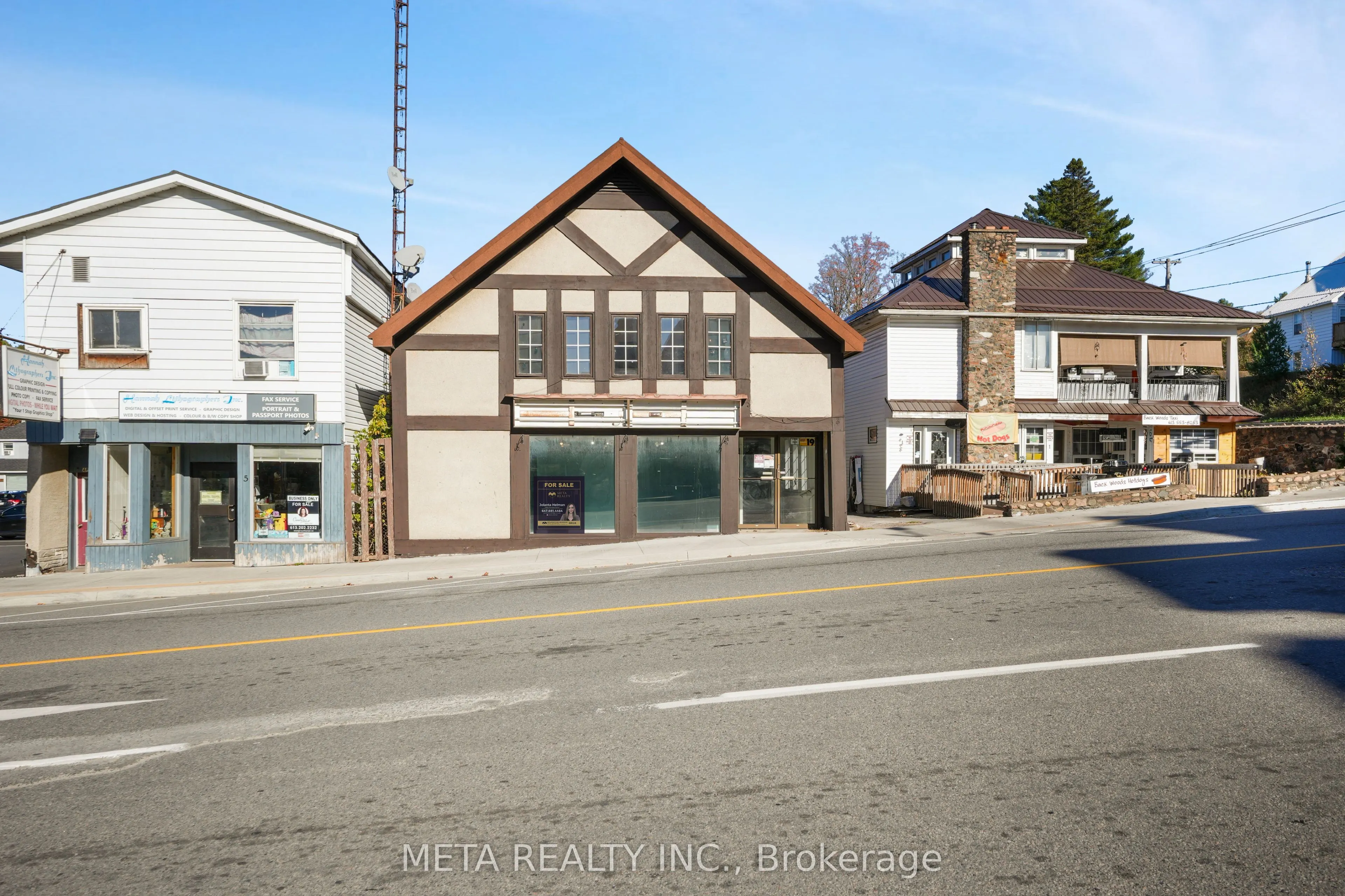 3 Hastings Street N