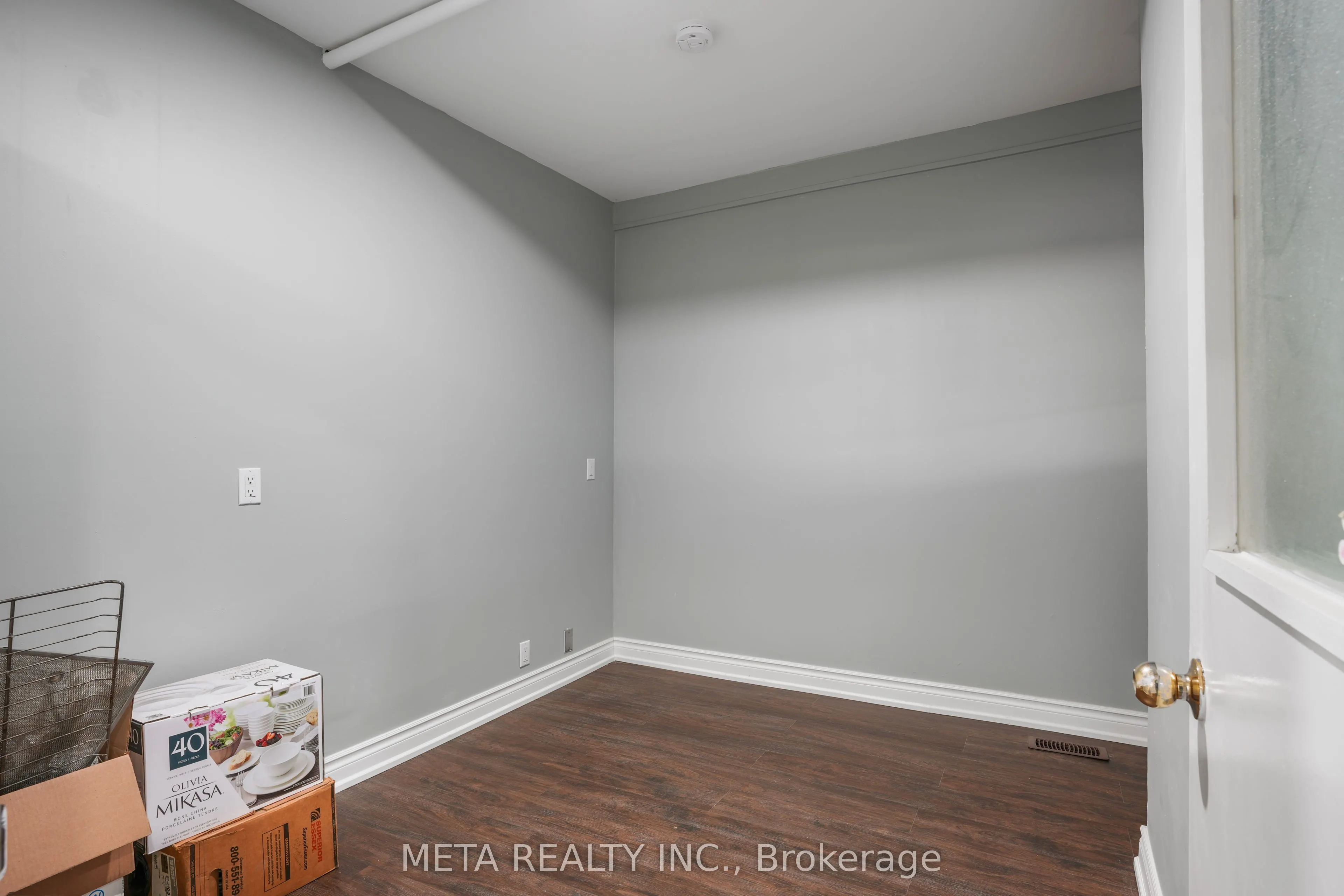 3 Hastings Street N