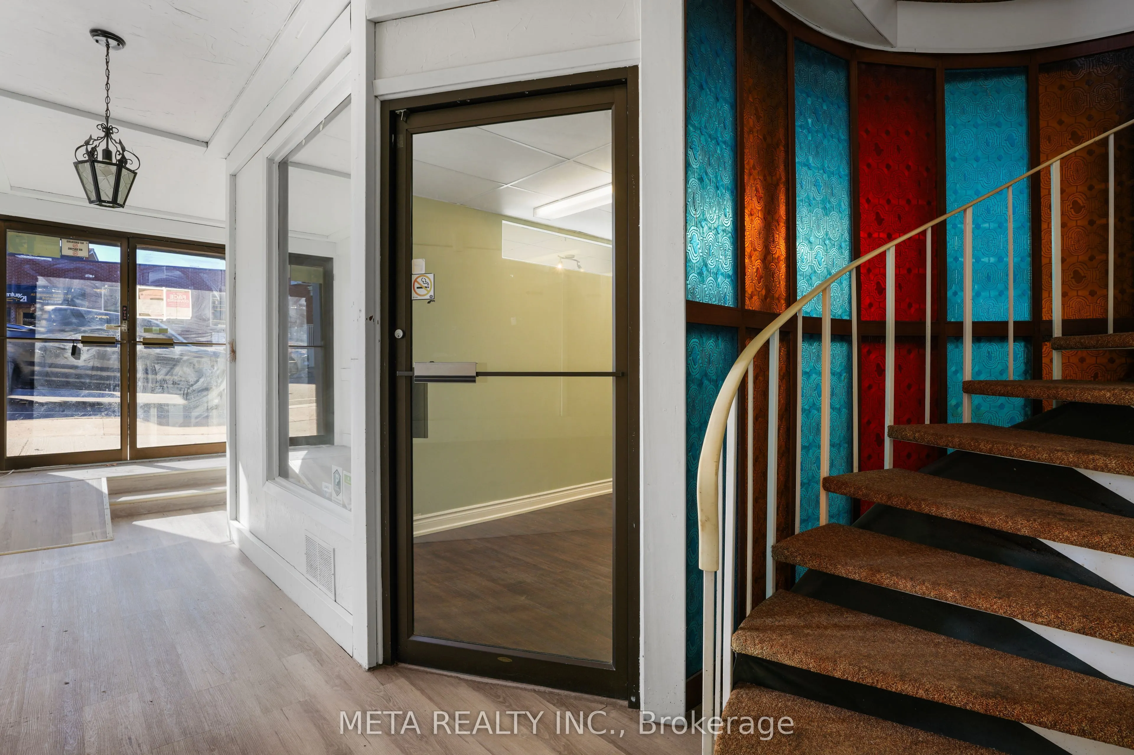 3 Hastings Street N
