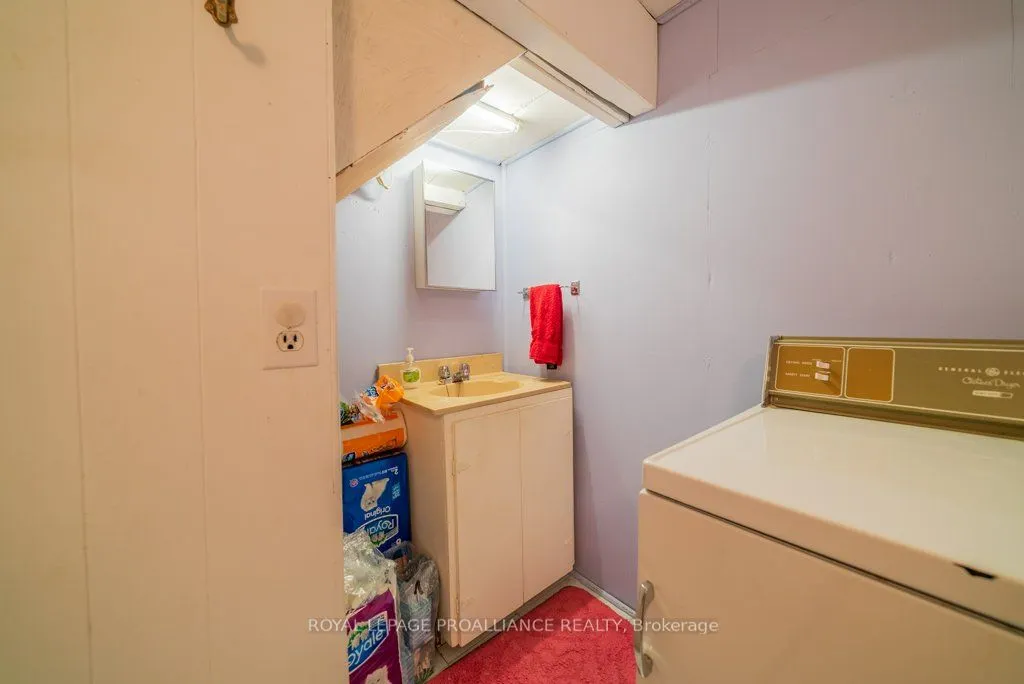 103 North Mazinaw Road