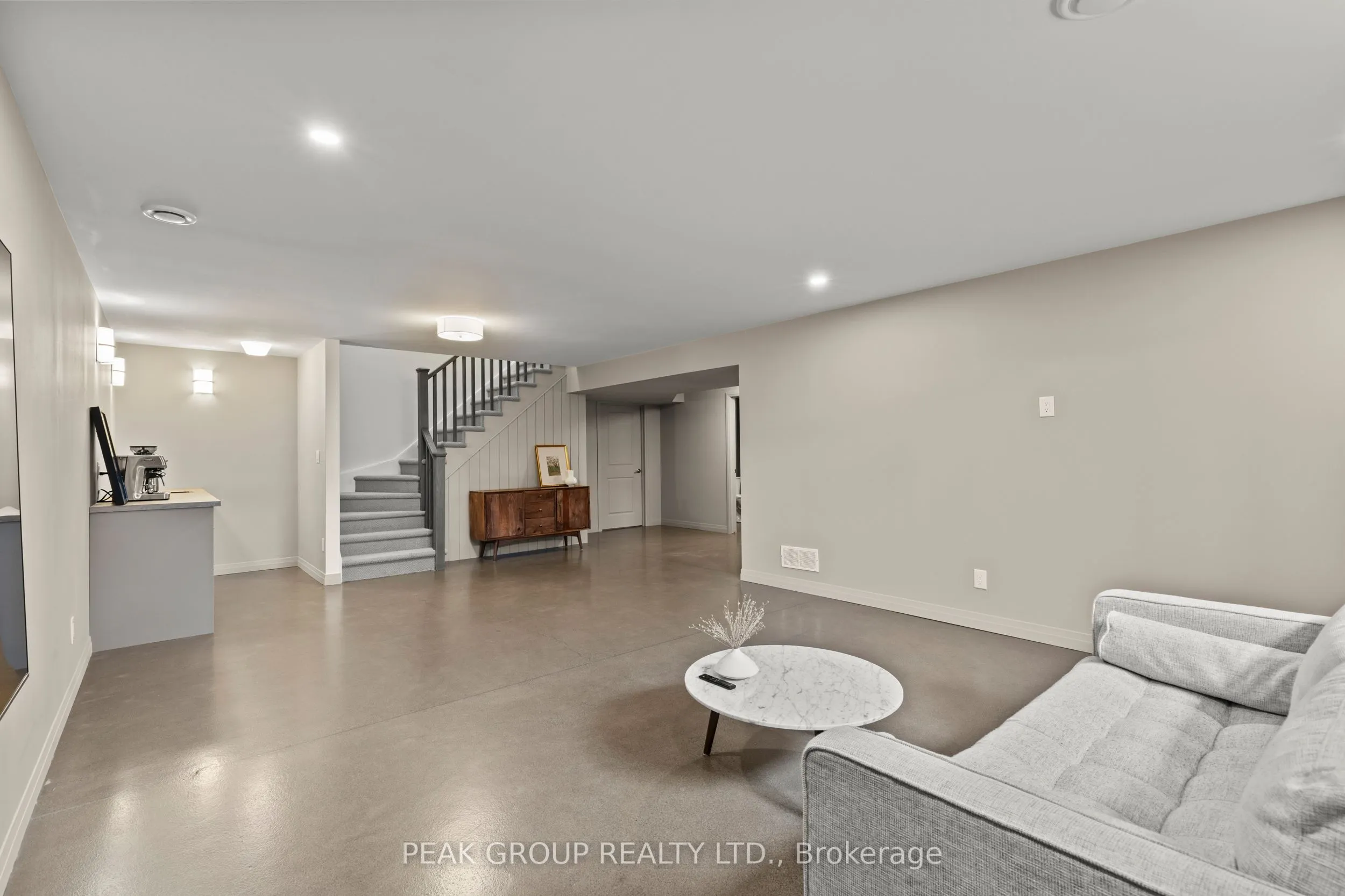 8974 Willoughby Drive, #8