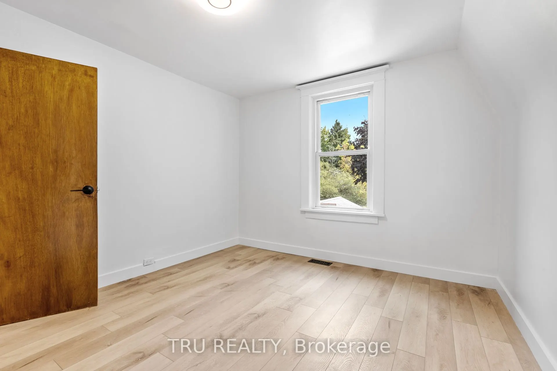 2235 Webster Avenue, #1