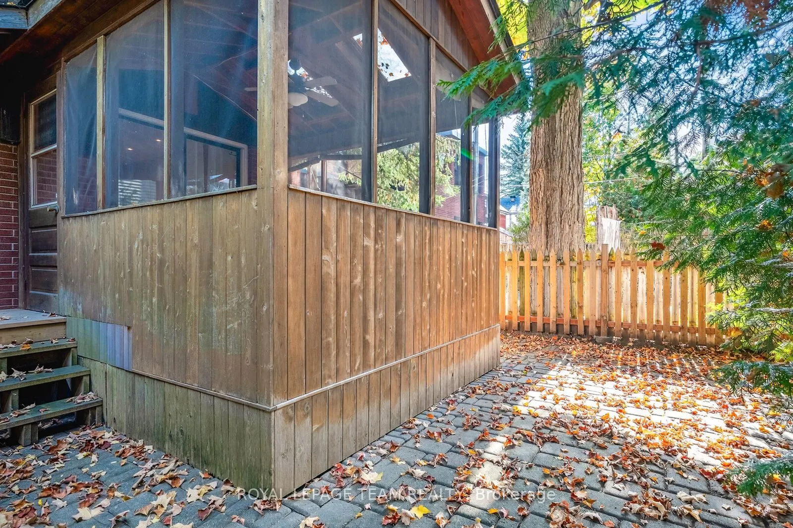 100 Maple Lane