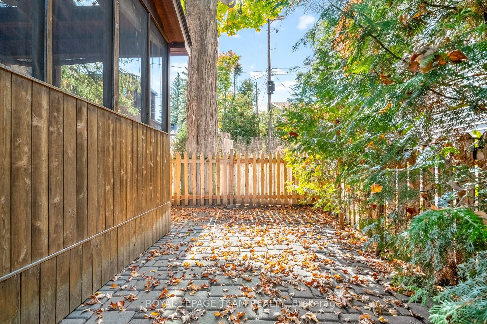 100 Maple Lane