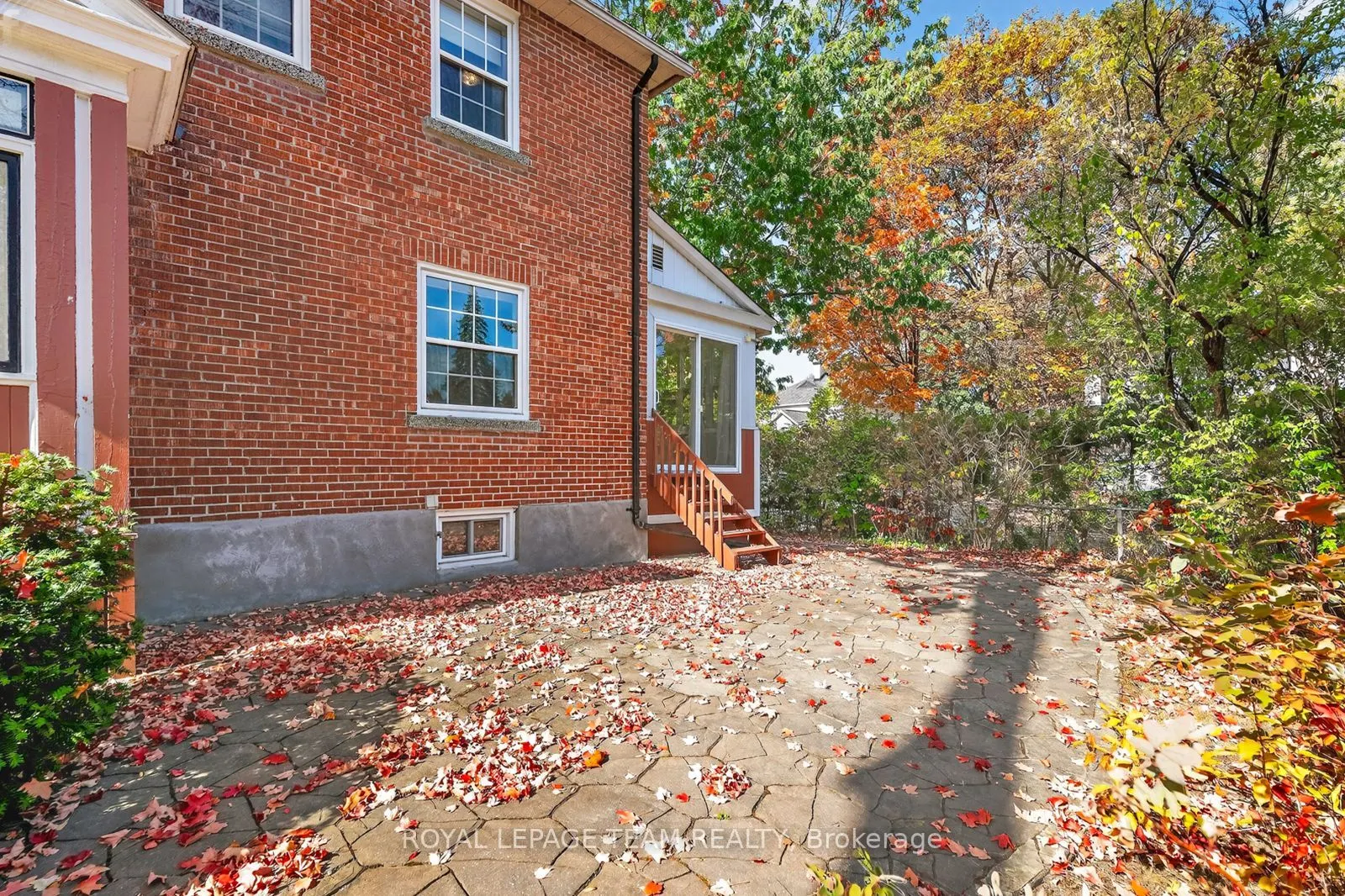 100 Maple Lane