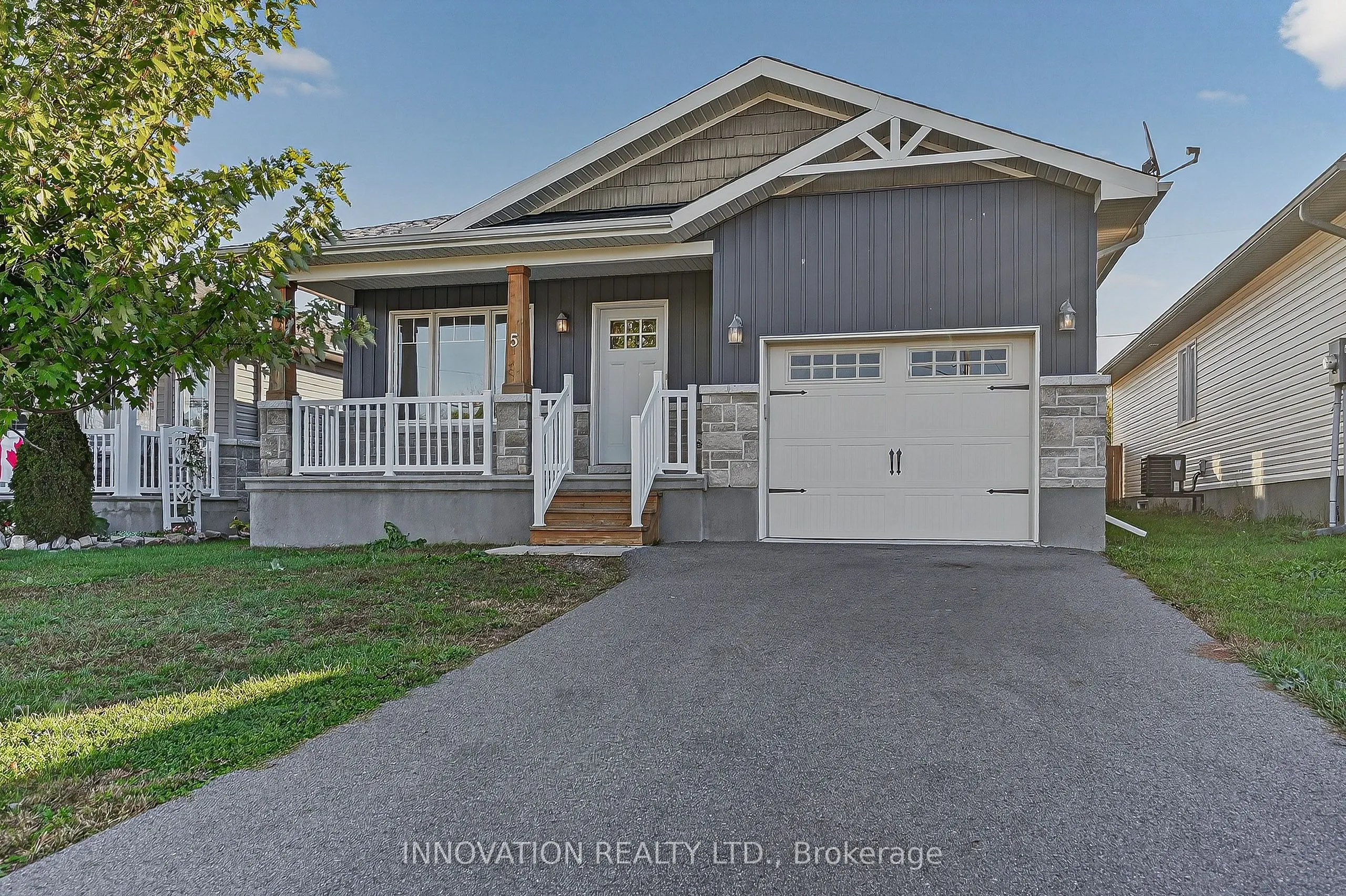 5 Lee Avenue