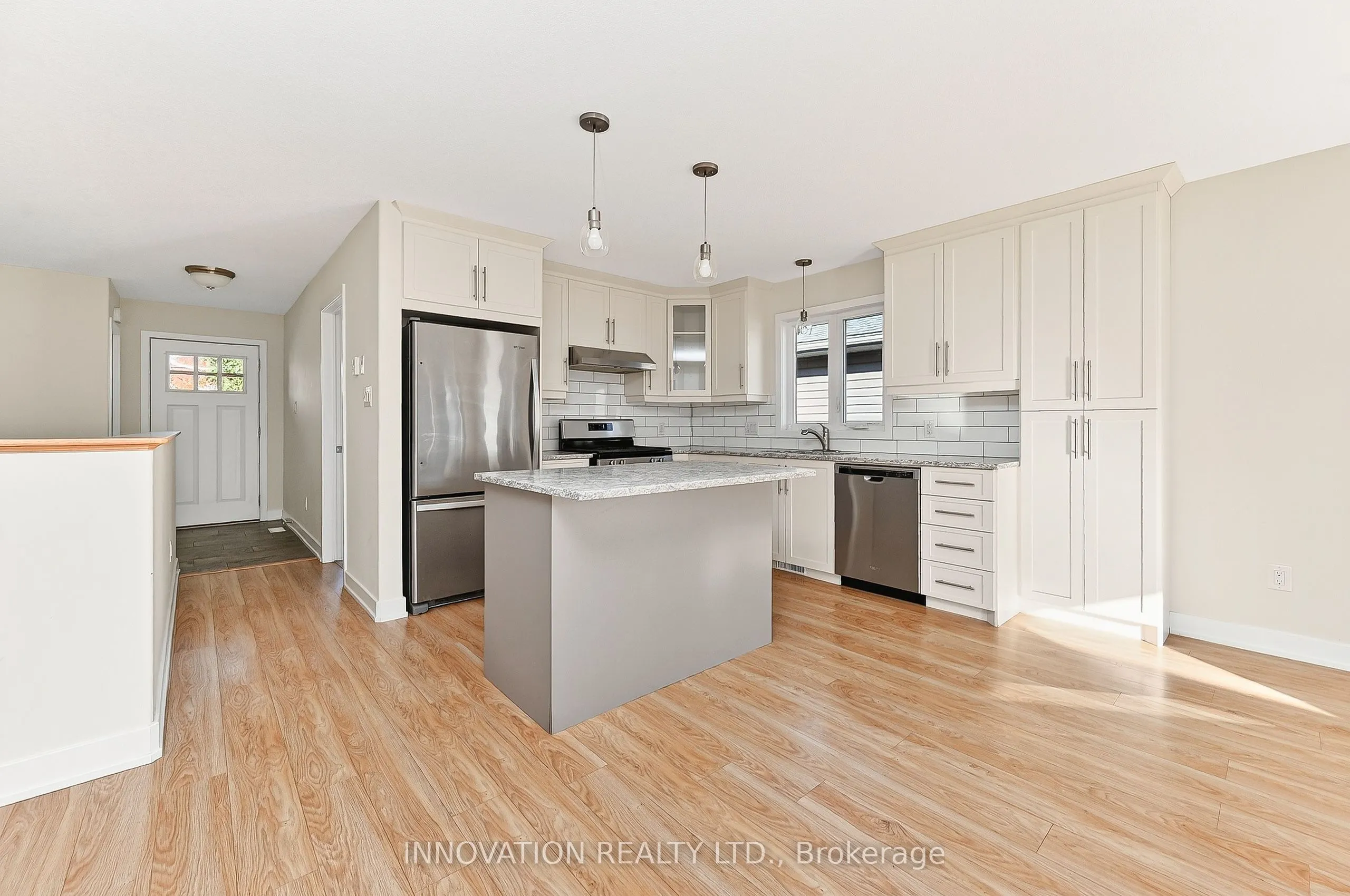 5 Lee Avenue