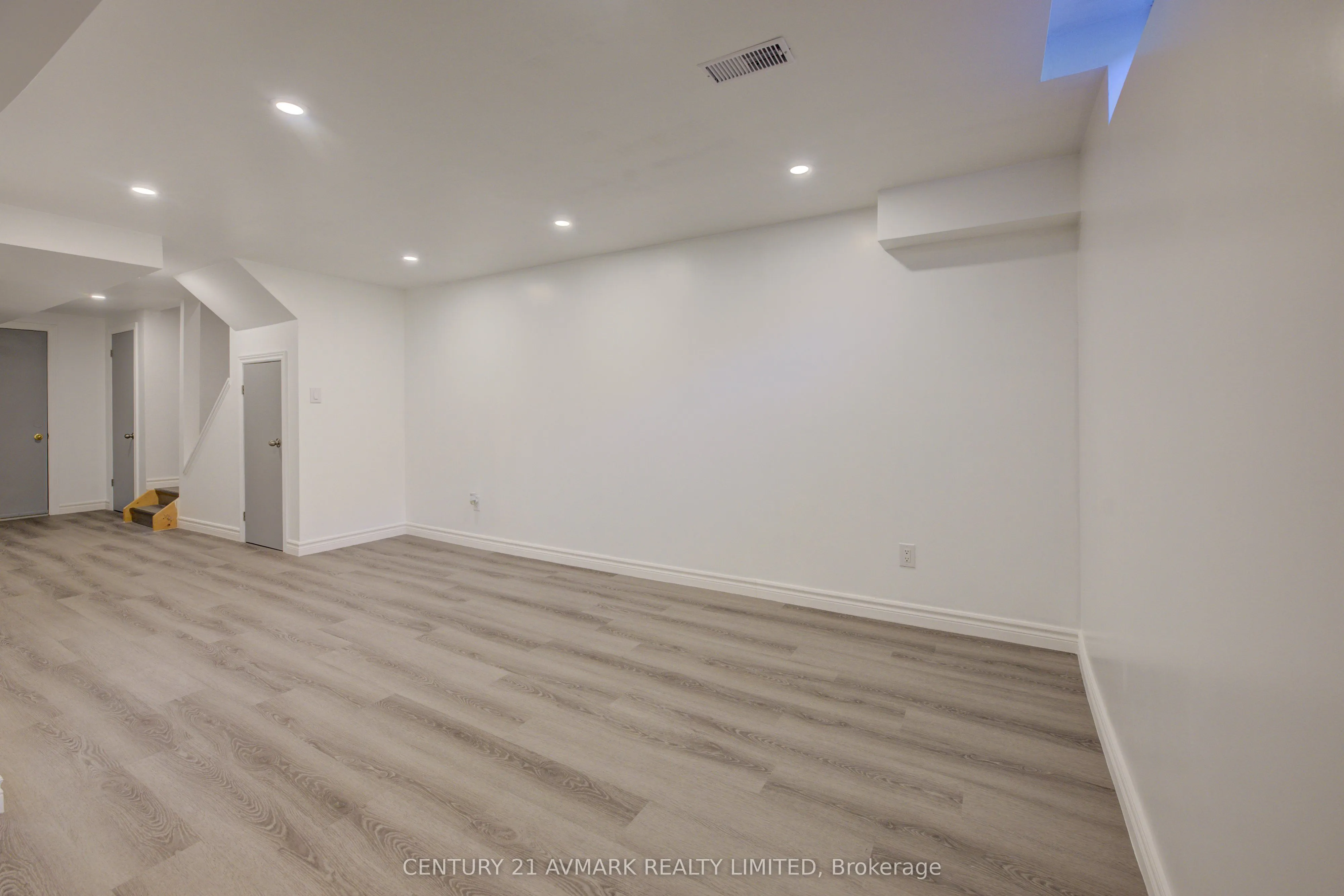 4893 NORTHGATE Crescent