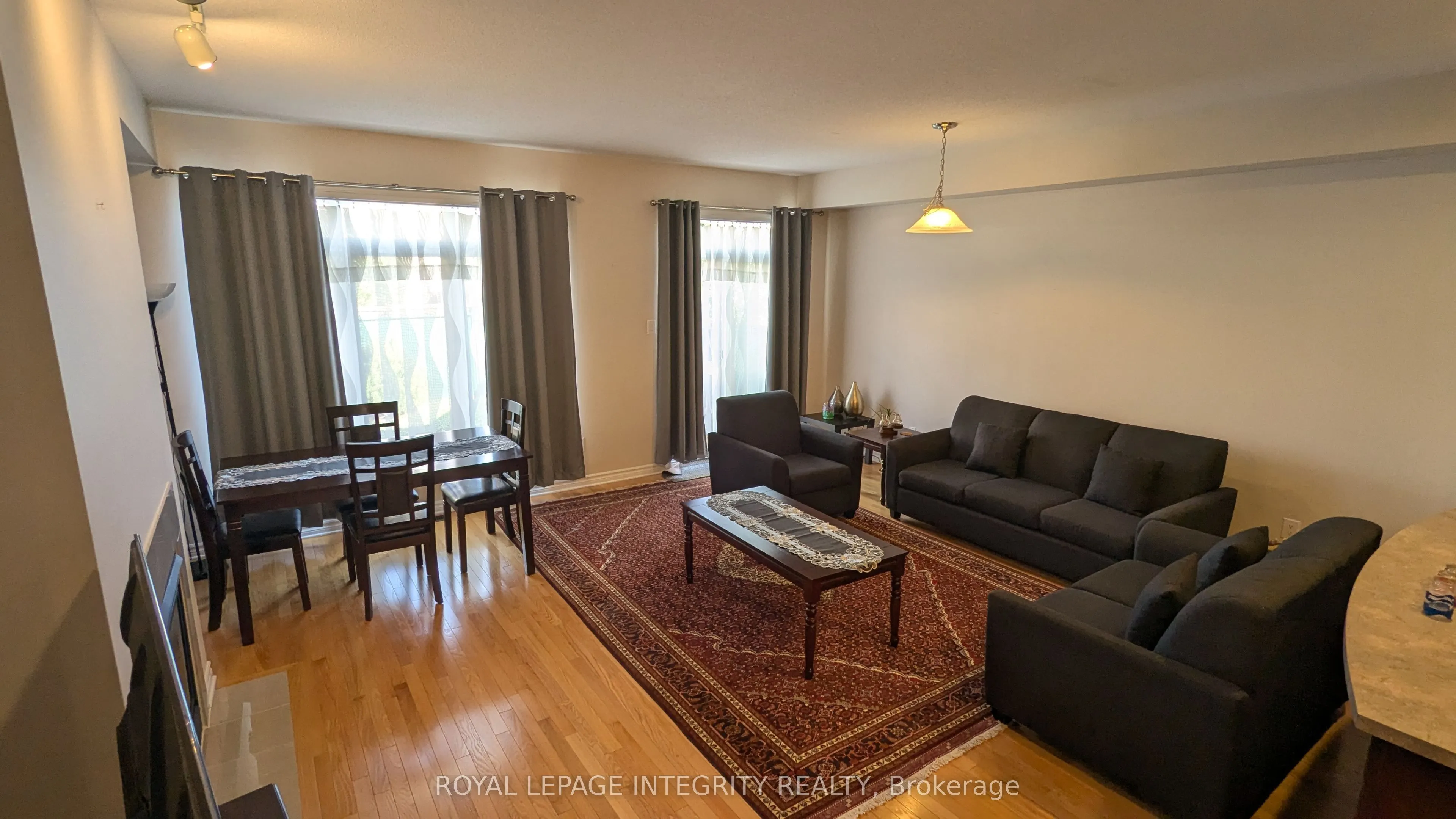 215 Badgeley Avenue