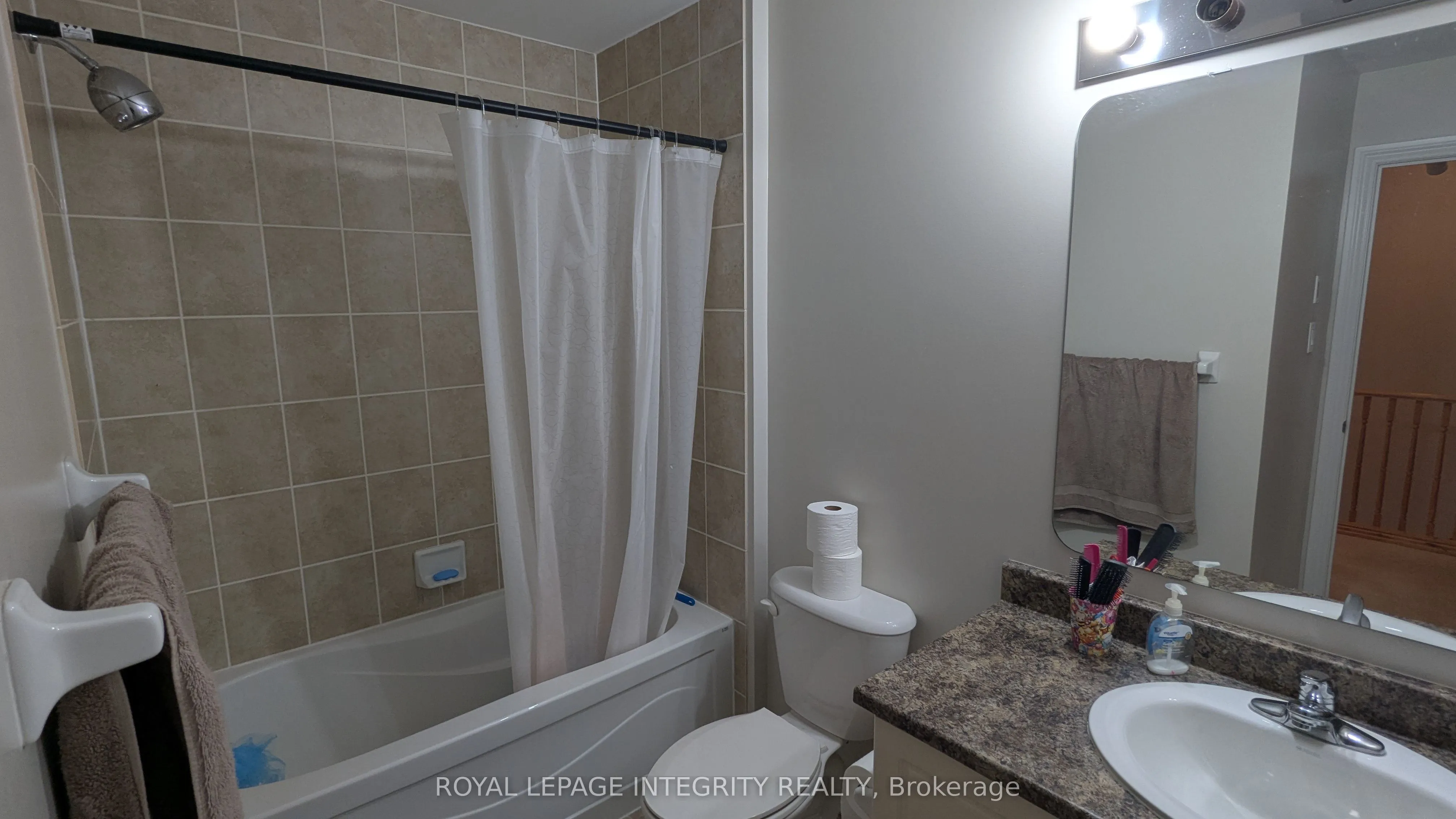 215 Badgeley Avenue