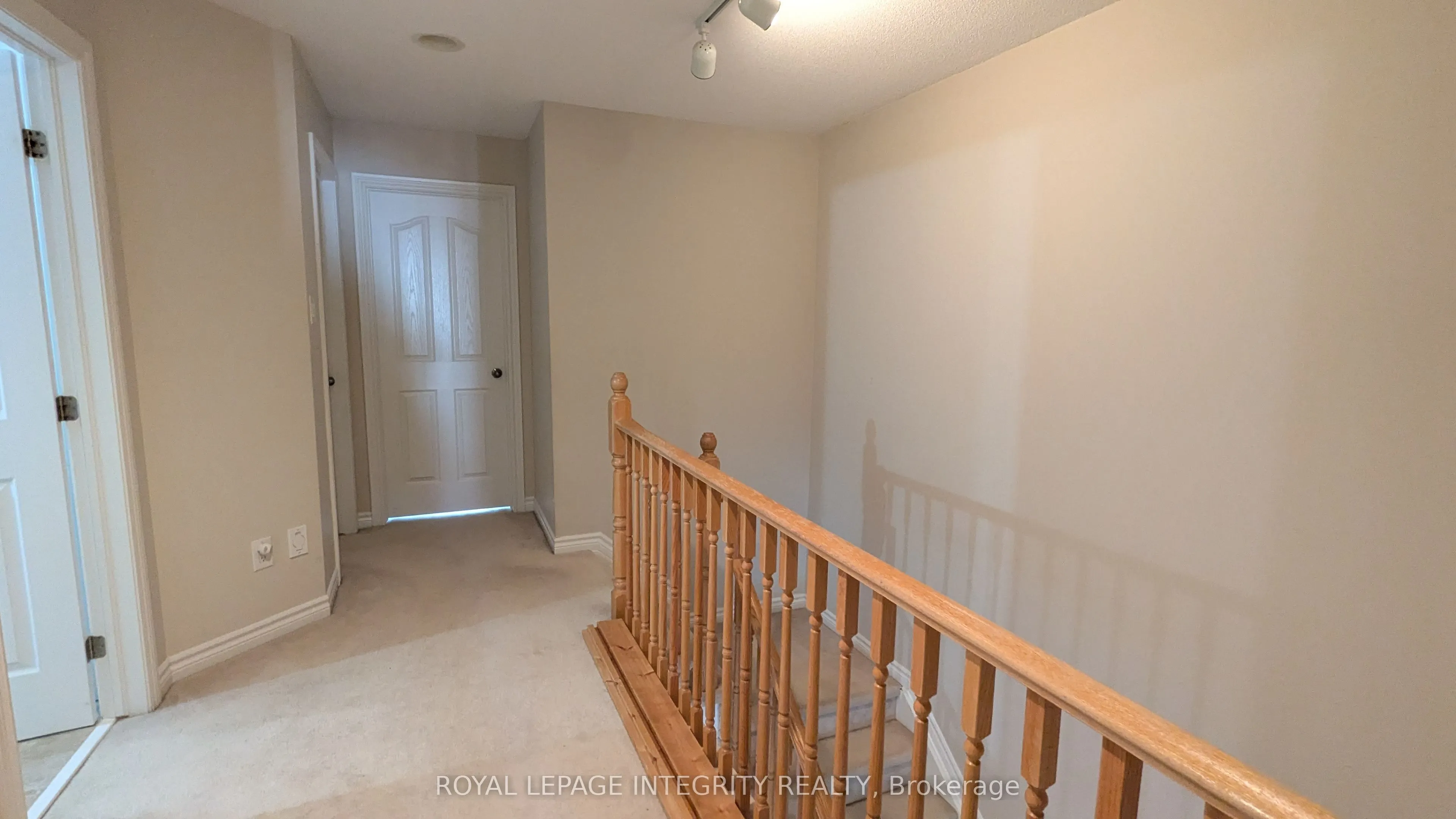 215 Badgeley Avenue