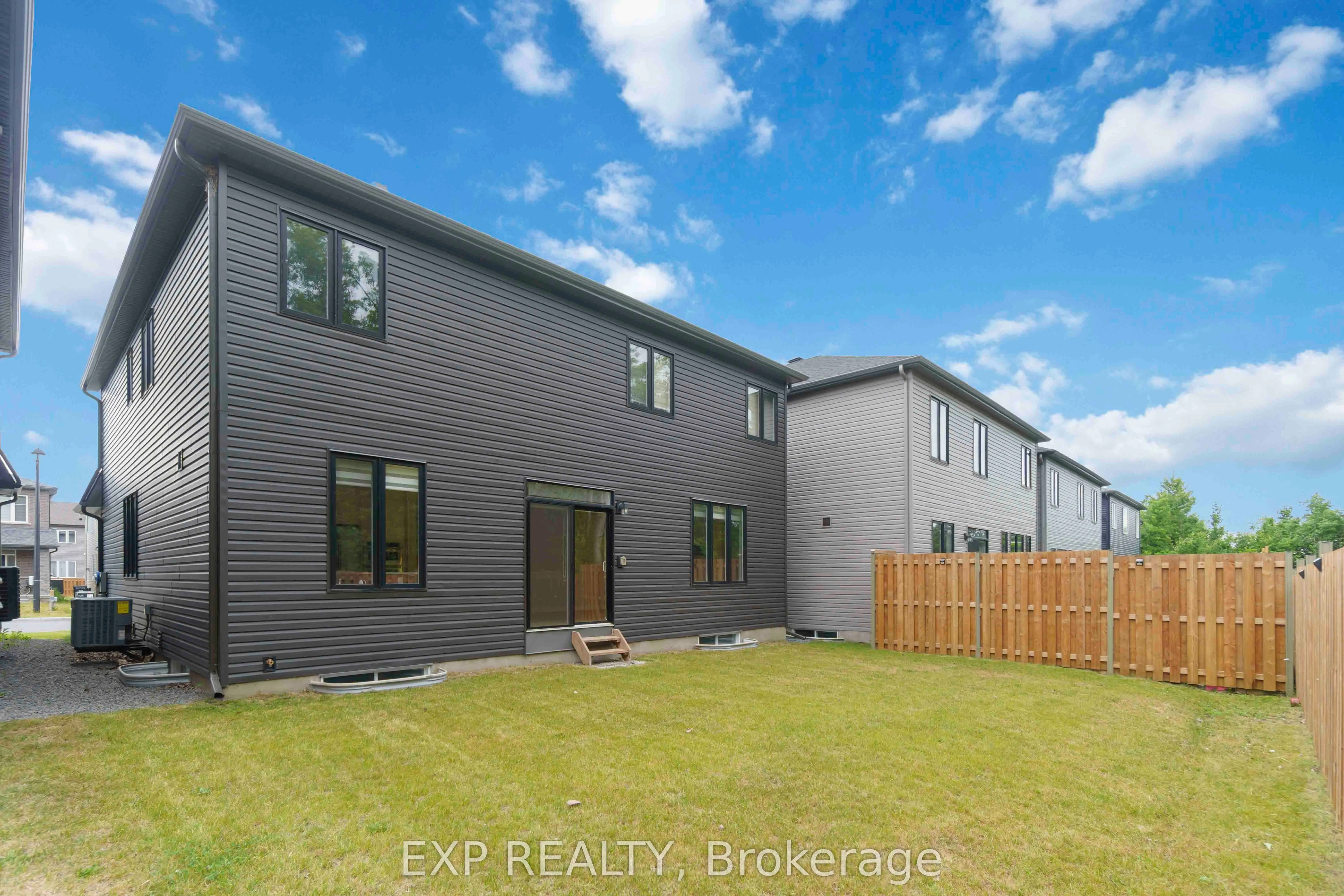 181 Lynn Coulter Street