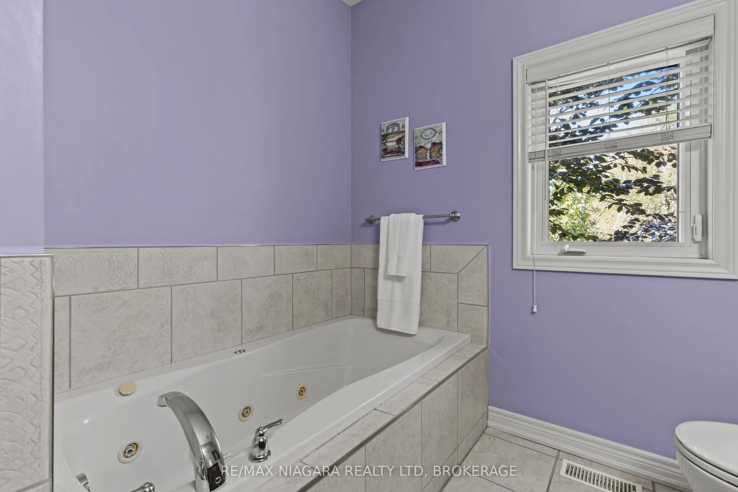 194 Hillsdale Road
