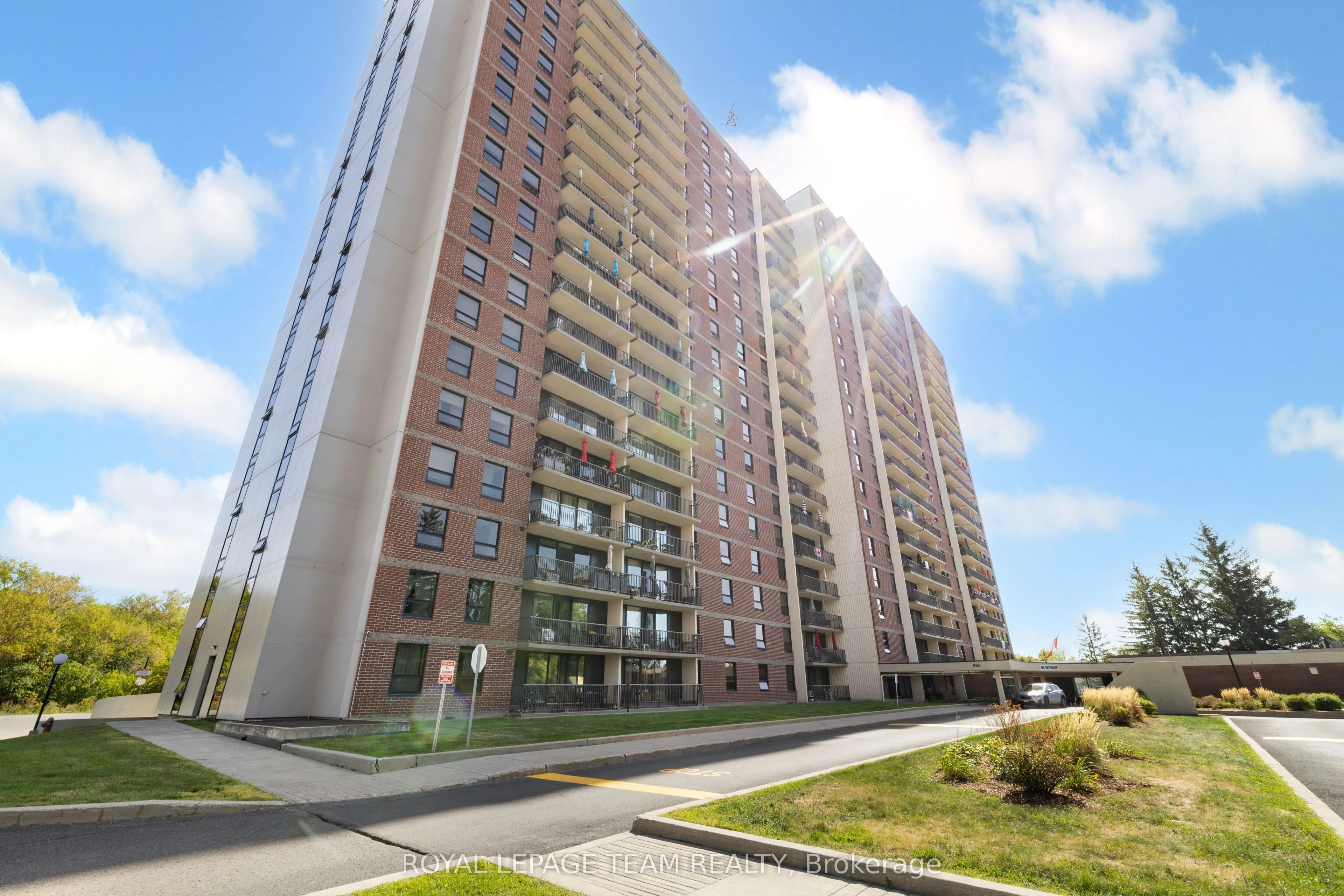 665 BATHGATE Drive, #603